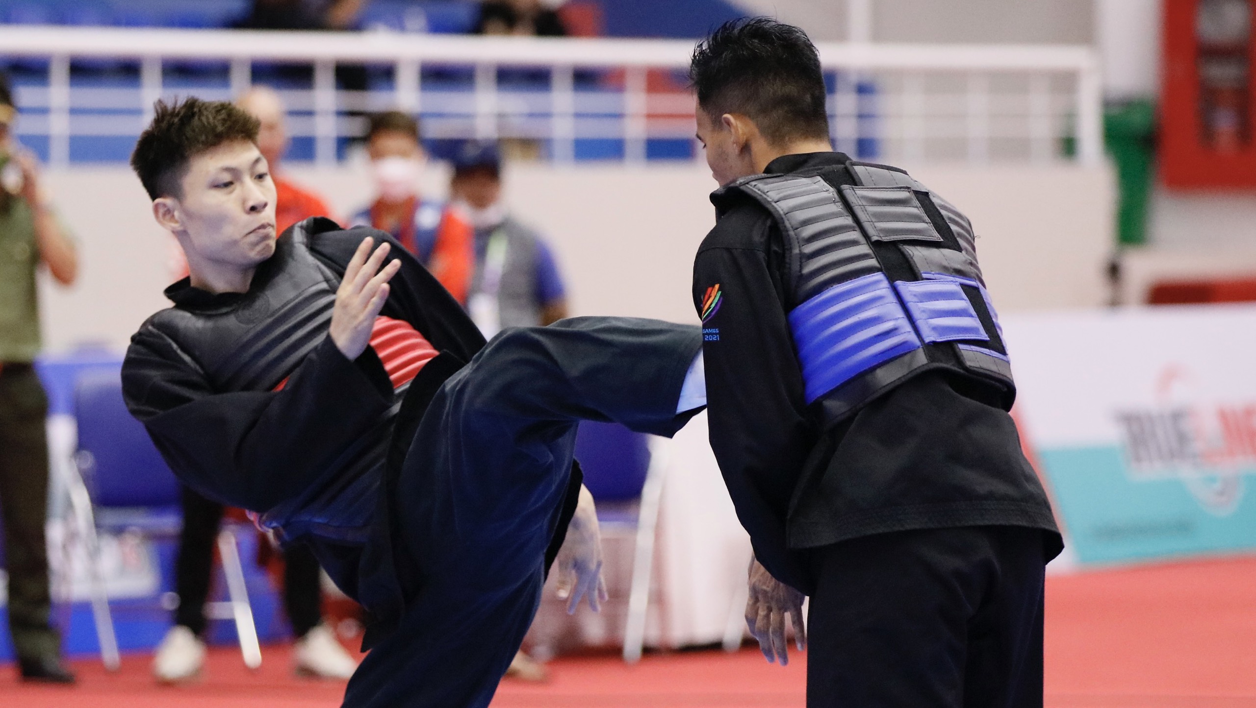 VĐV đầu tiên của quê hương Đất Tổ giành Huy chương Bạc cá nhân tại SEA Games 31 - ảnh 8