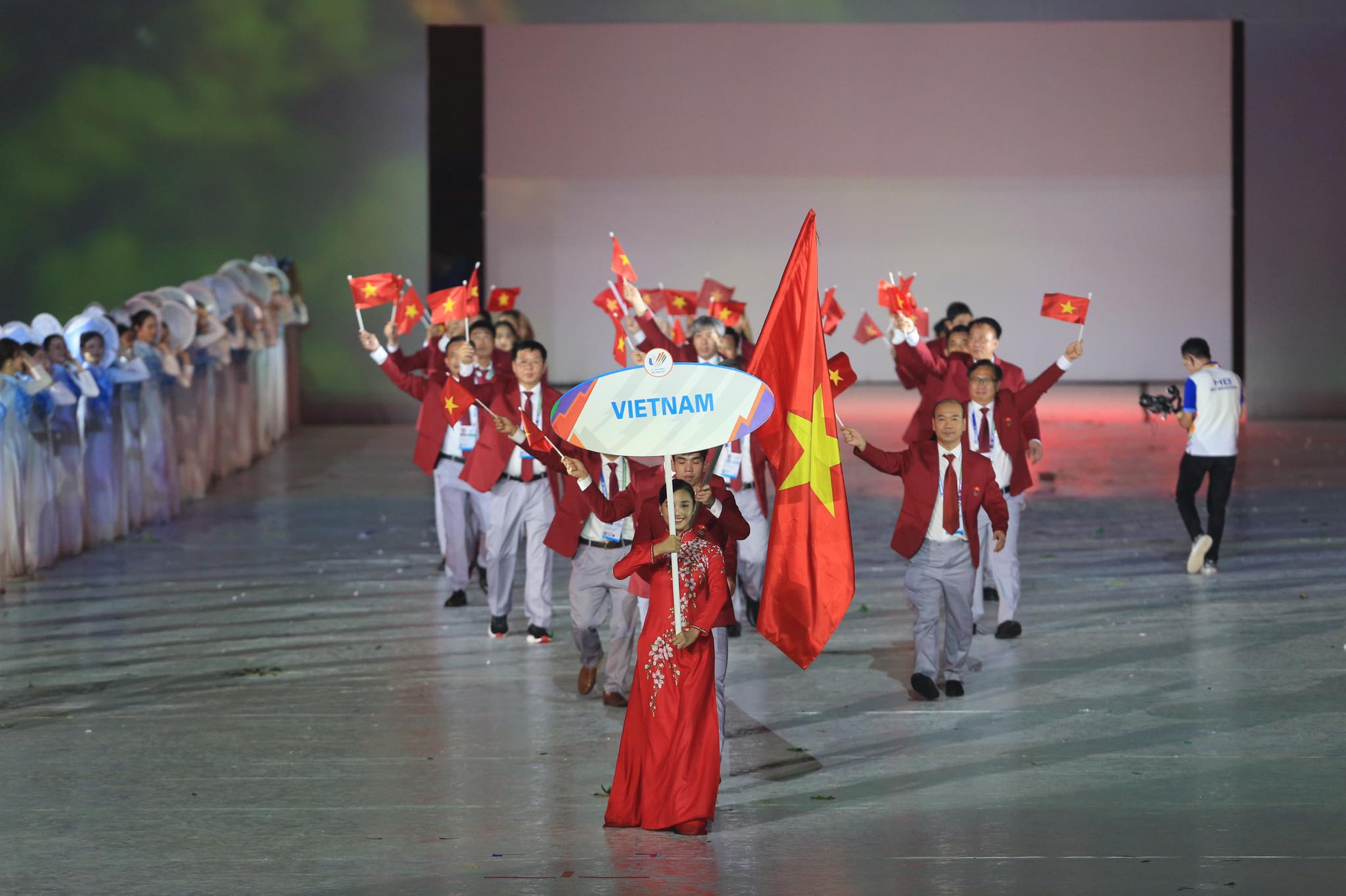 “Cùng tỏa sáng” tại Lễ khai mạc SEA Games 31 - ảnh 3