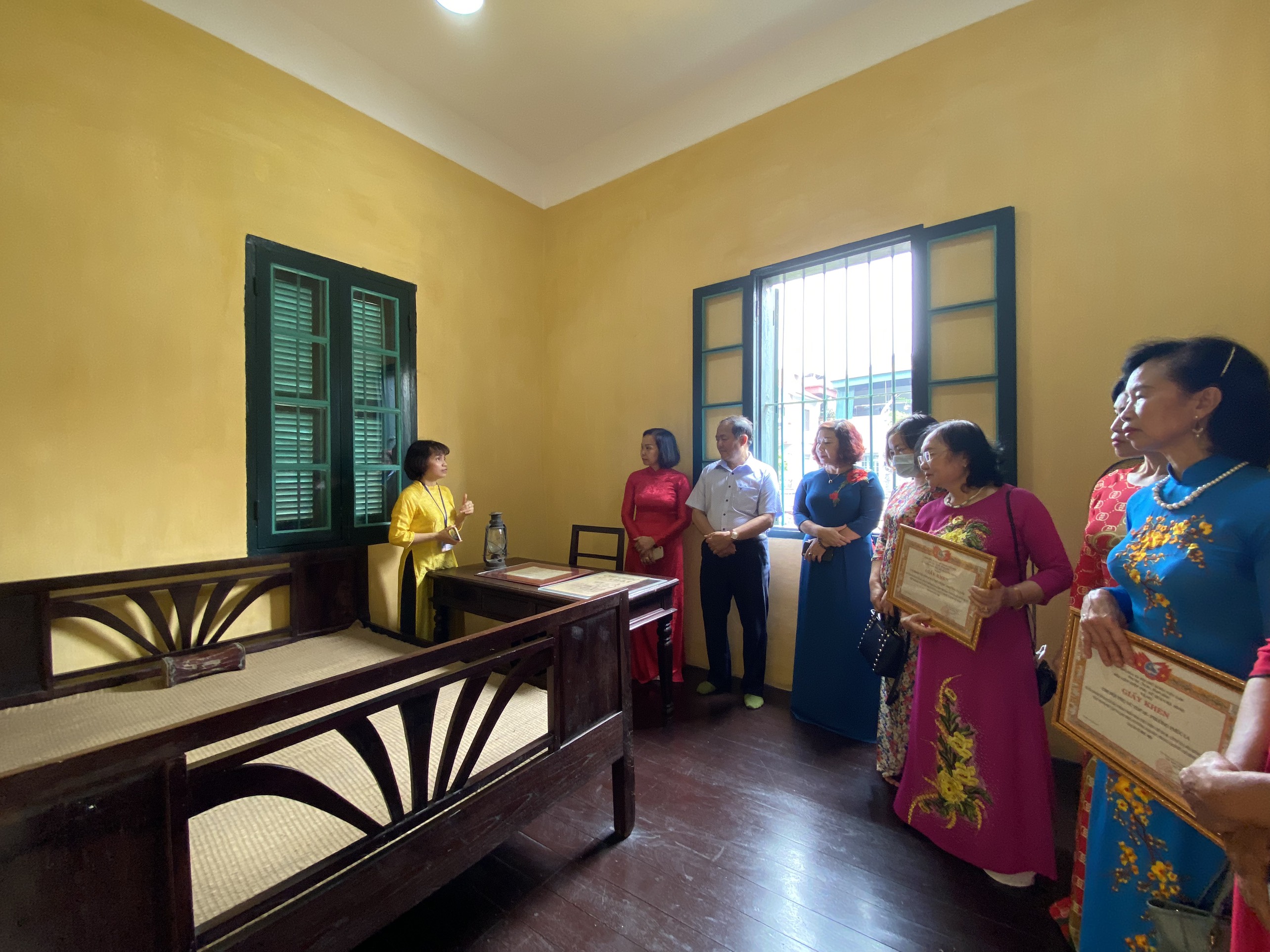 Hội LHPN quận Hà Đông: Thi đua lập nhiều thành tích báo công dâng Bác - ảnh 7