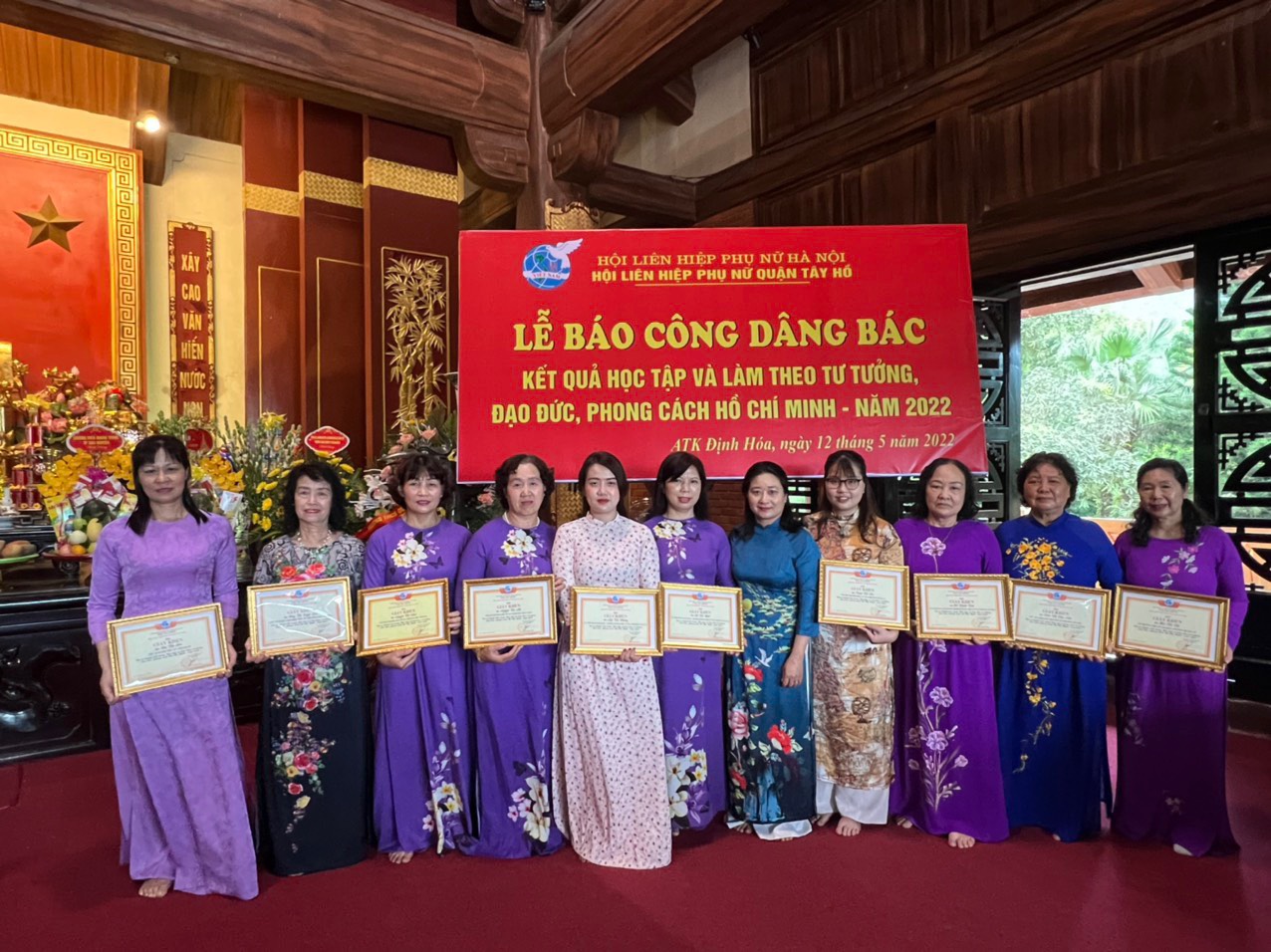 Phụ nữ Tây Hồ tích cực học và làm theo gương Bác - ảnh 4