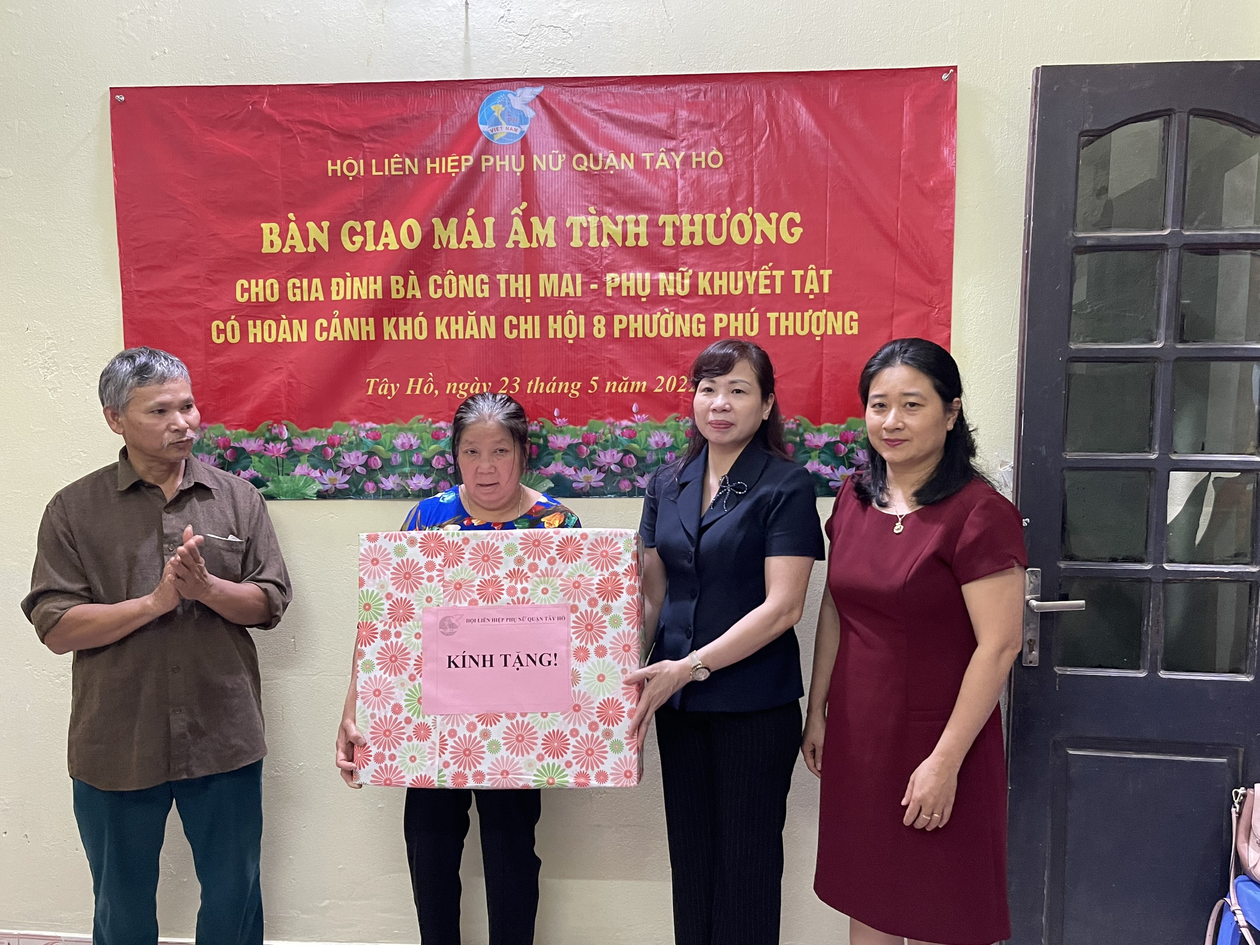 Niềm vui trong “mái ấm tình thương” của Hội LHPN quận Tây Hồ - ảnh 3