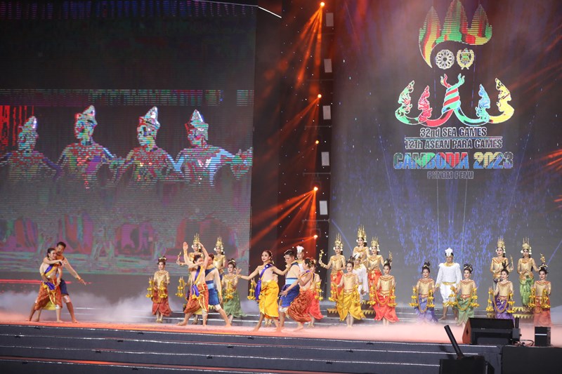 Bế mạc SEA Games 31: Lời chào, lời nhắn nhủ cùng “Hội tụ để tỏa sáng“ - ảnh 4