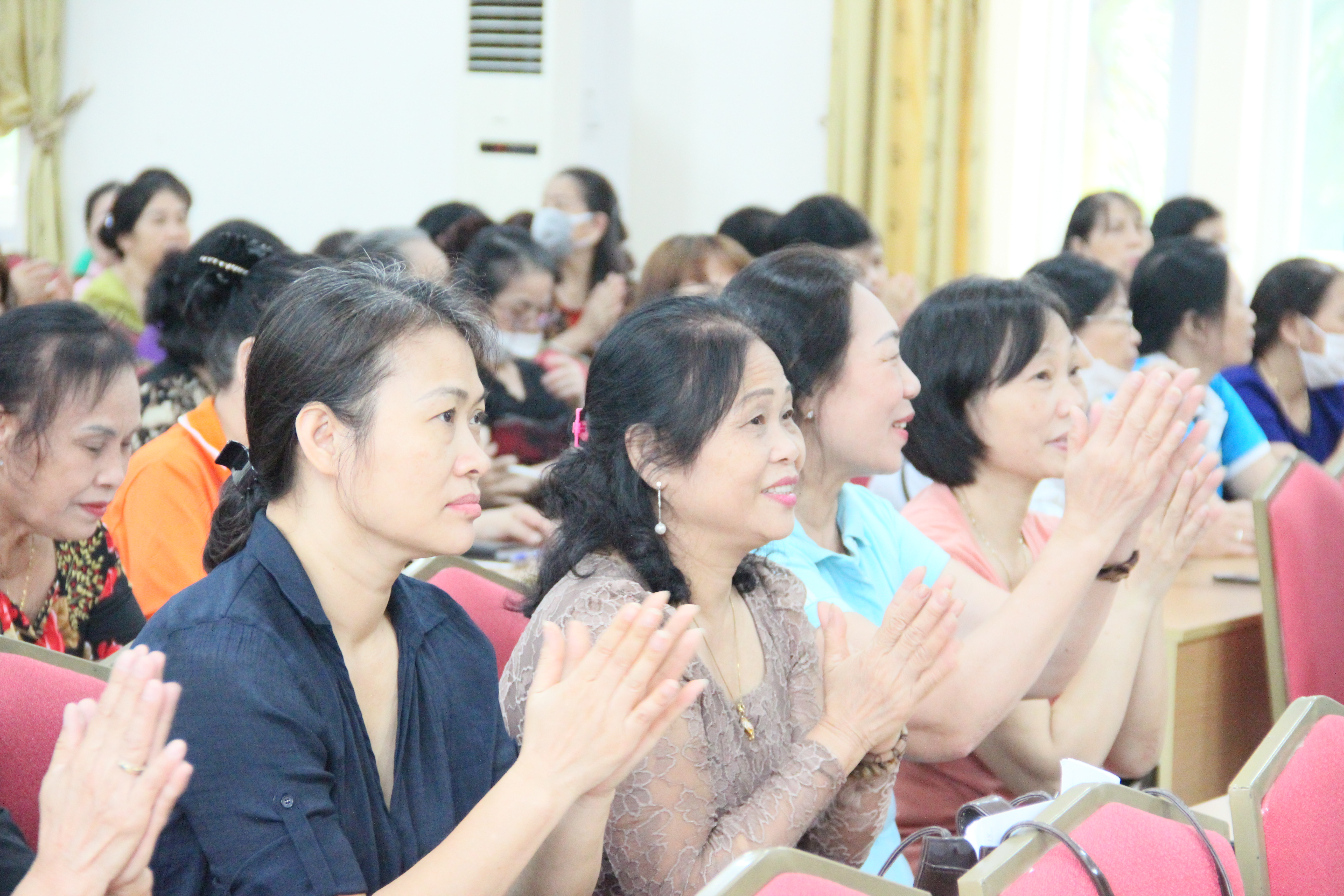 Hội LHPN quận Hoàng Mai: Tập huấn nâng cao kiến thức an ninh quốc phòng, bảo vệ môi trường - ảnh 4