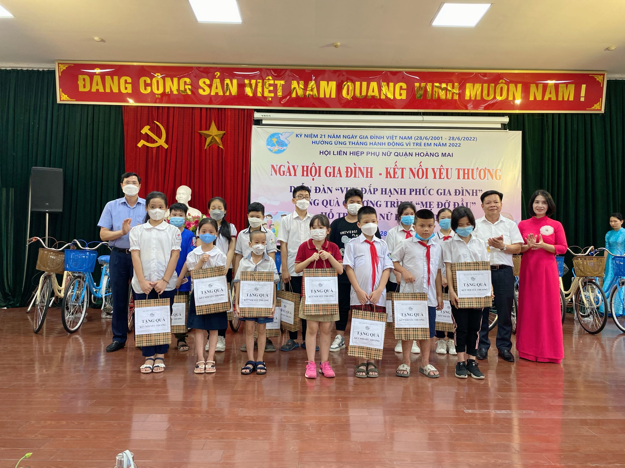 Hội LHPN quận Hoàng Mai “kết nối yêu thương” nhân Ngày hội gia đinh - ảnh 5