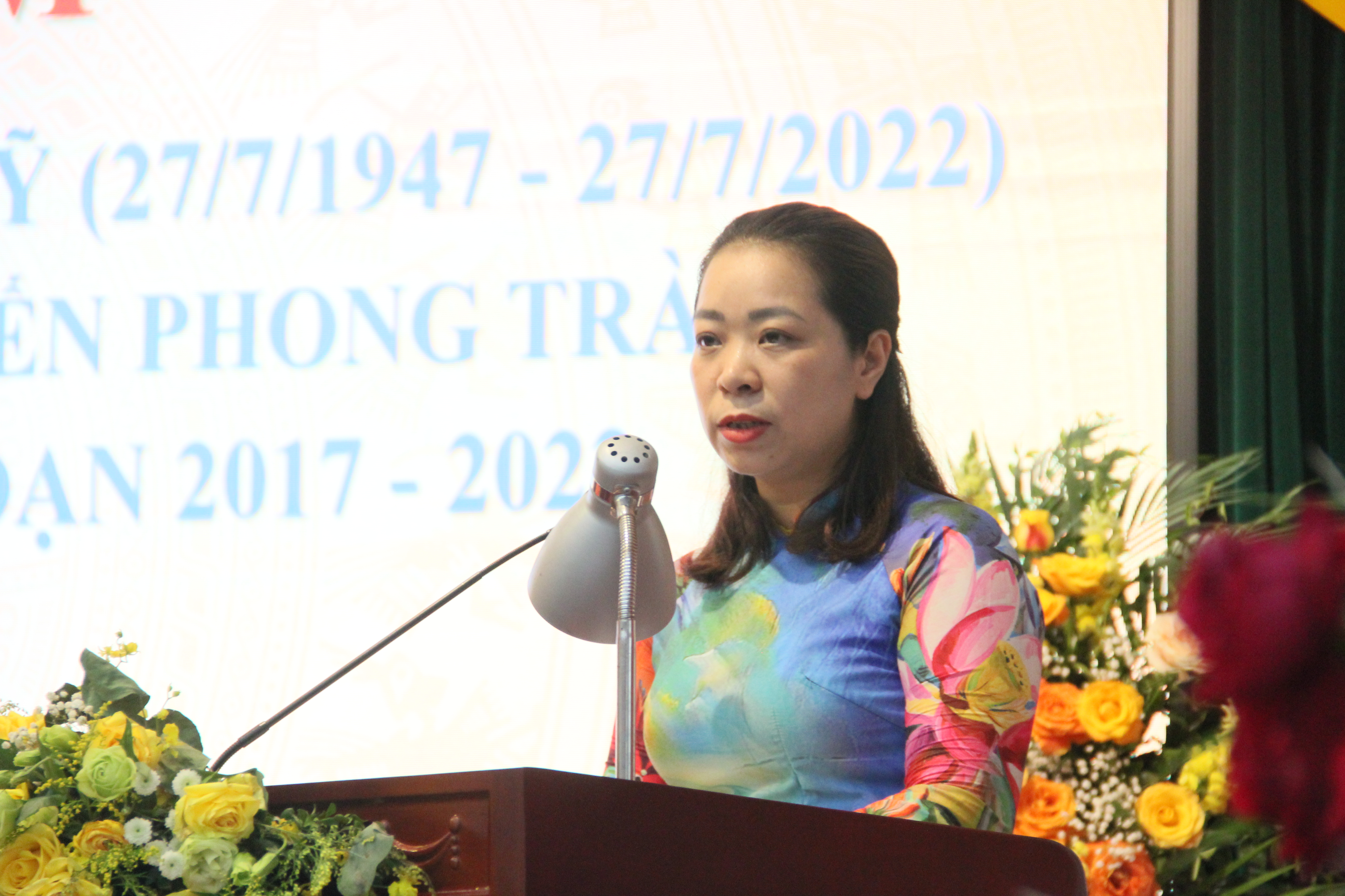 Hội LHPN phường Phú Thượng, Tây Hồ: Tri ân gia đình chính sách, người có công với cách mạng - ảnh 2