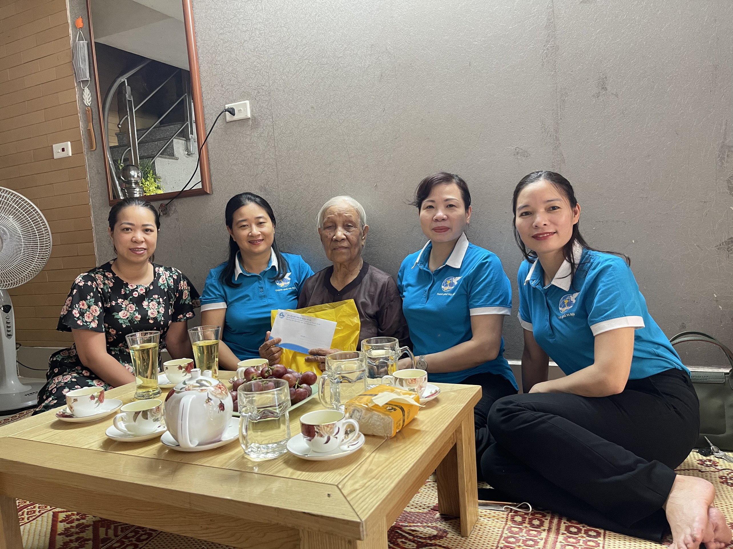 Phụ nữ Tây Hồ tri ân Mẹ Việt Nam Anh hùng - ảnh 1