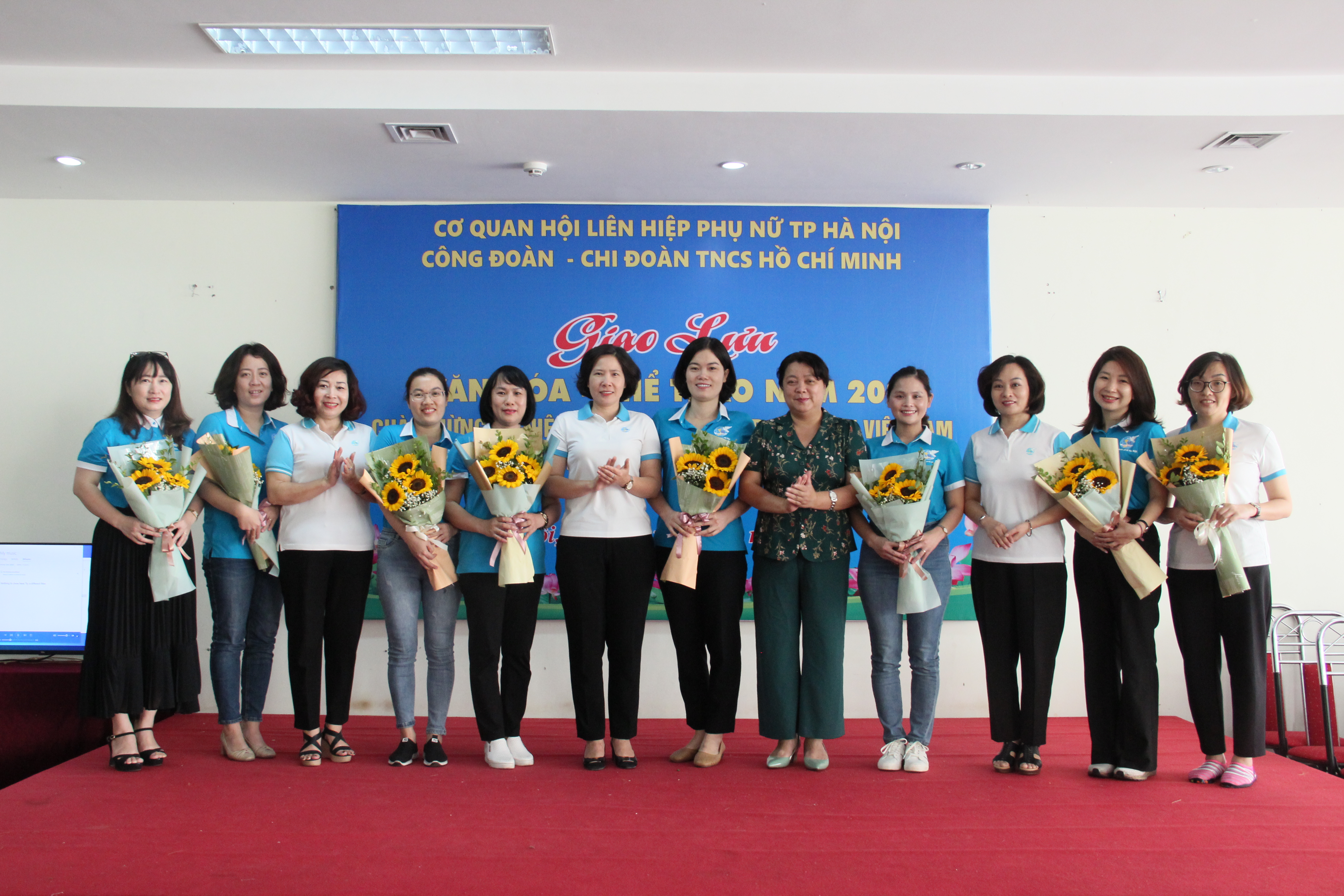 Hội LHPN Hà Nội: Sôi nổi hoạt động giao lưu văn hóa - thể thao - ảnh 1