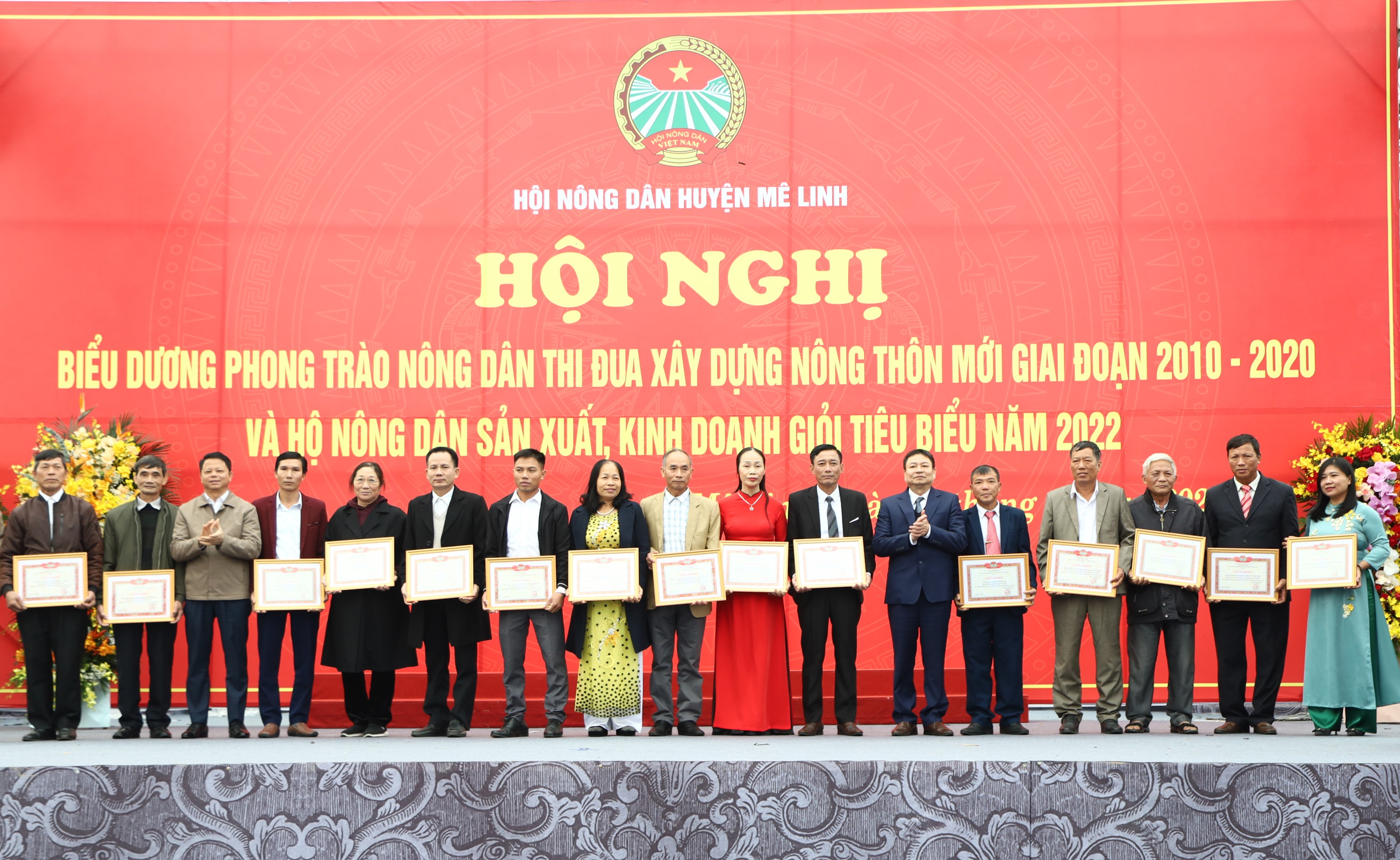 Biểu dương 119 hộ nông dân sản xuất, kinh doanh giỏi tiêu biểu huyện Mê Linh năm 2022 - ảnh 4