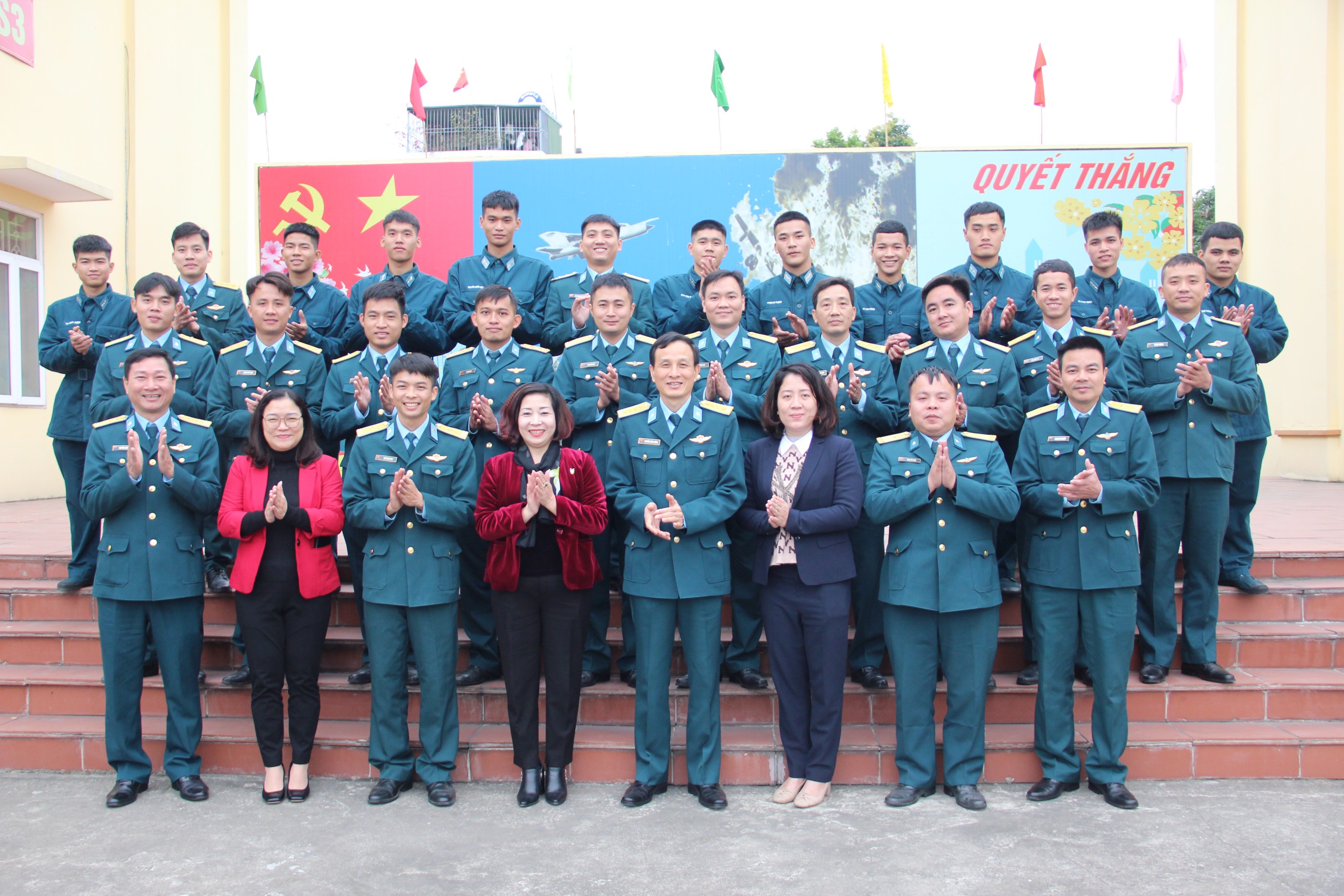 Hội LHPN Hà Nội - Sư đoàn Phòng không 361: Tiếp nối mạch nguồn tri ân - ảnh 14
