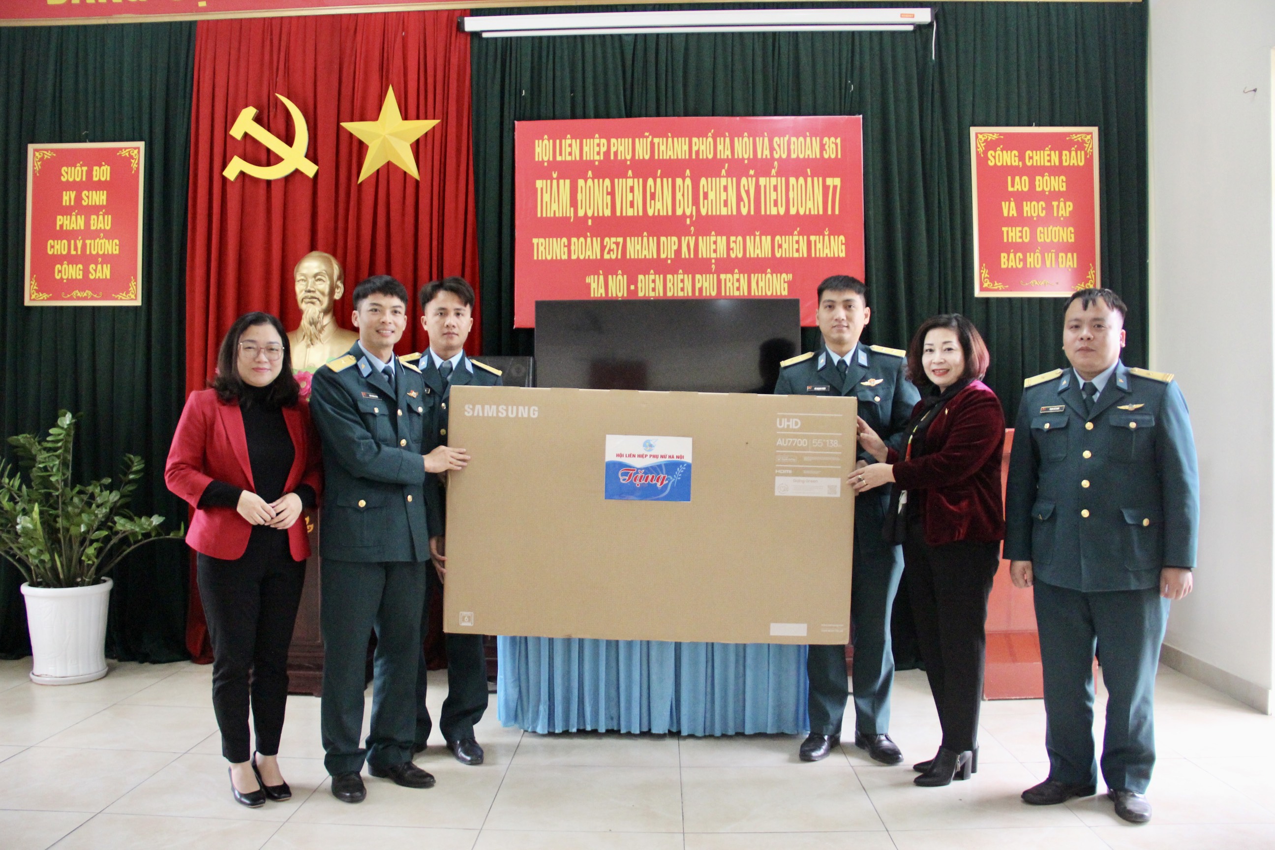 Hội LHPN Hà Nội - Sư đoàn Phòng không 361: Tiếp nối mạch nguồn tri ân - ảnh 3