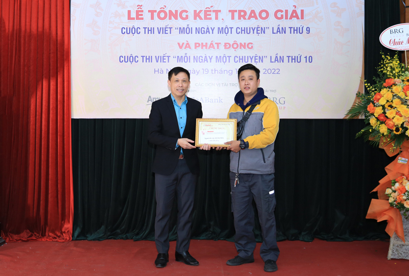 “Mỗi ngày một chuyện” - xây dựng người Thủ đô văn minh, thanh lịch - ảnh 1
