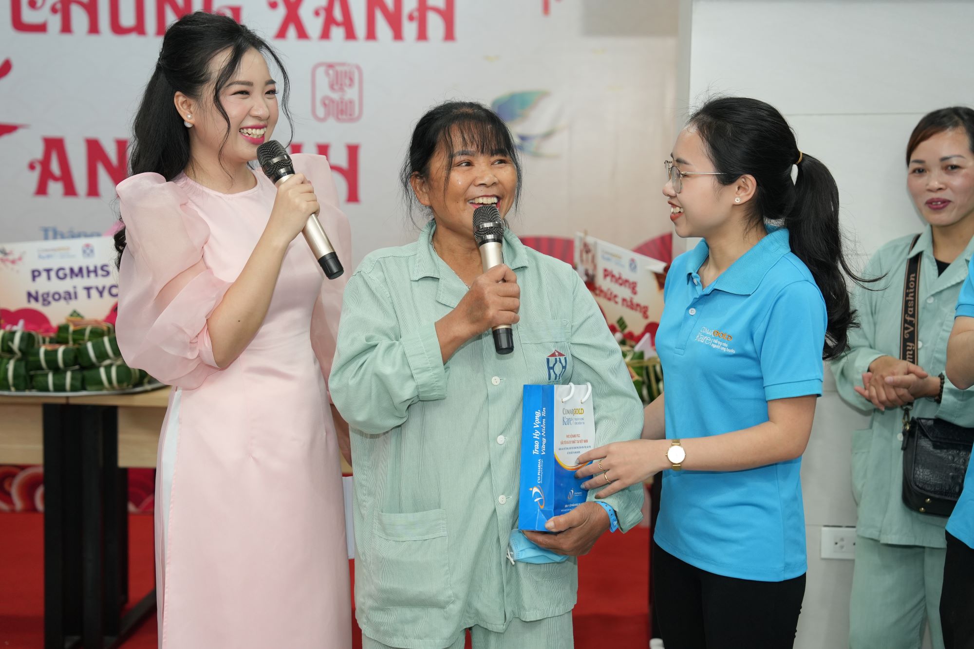 “Bánh chưng xanh – Tết an lành” tại bệnh viện Ung Bướu Hà Nội - ảnh 7