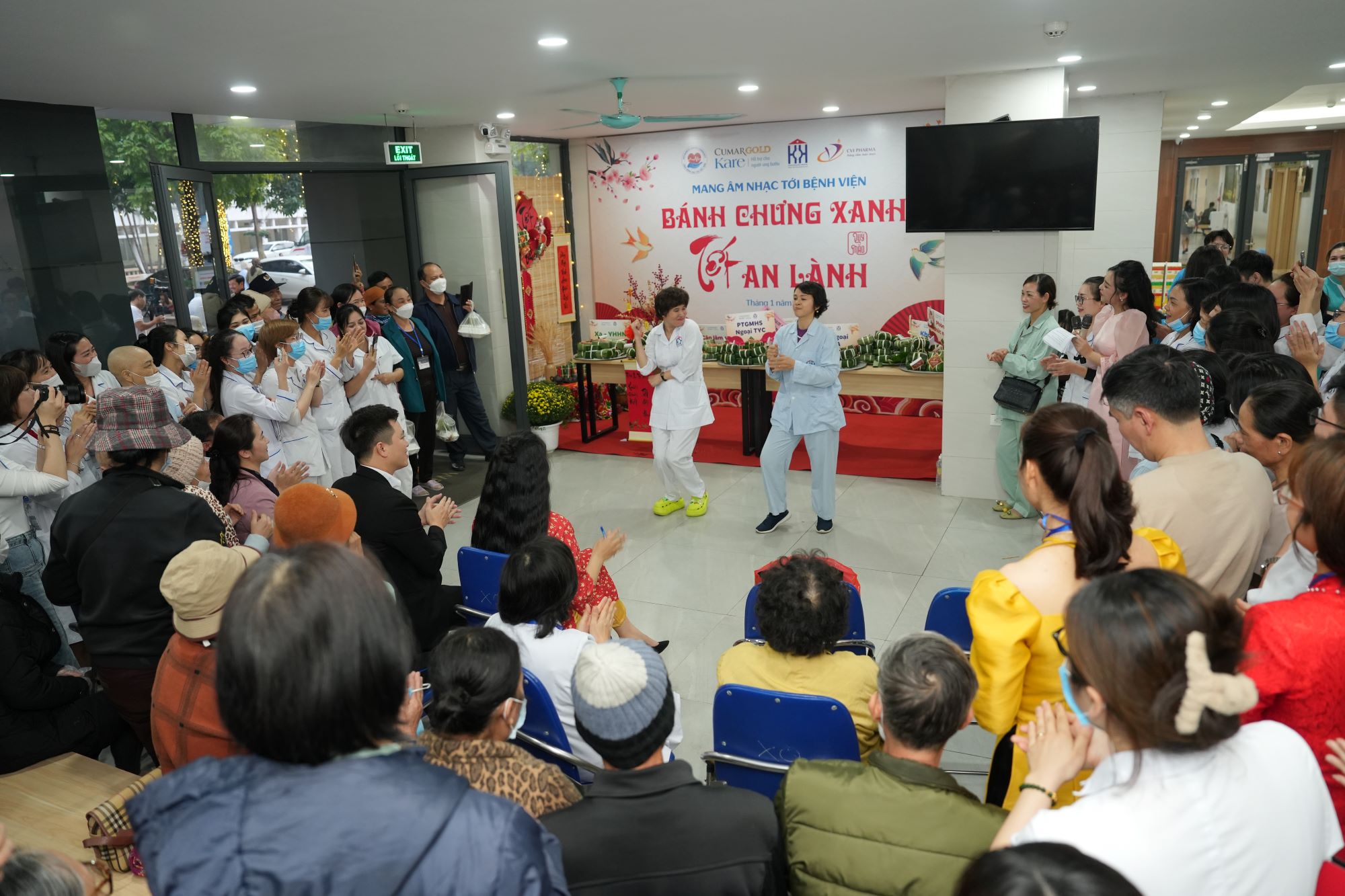 “Bánh chưng xanh – Tết an lành” tại bệnh viện Ung Bướu Hà Nội - ảnh 3