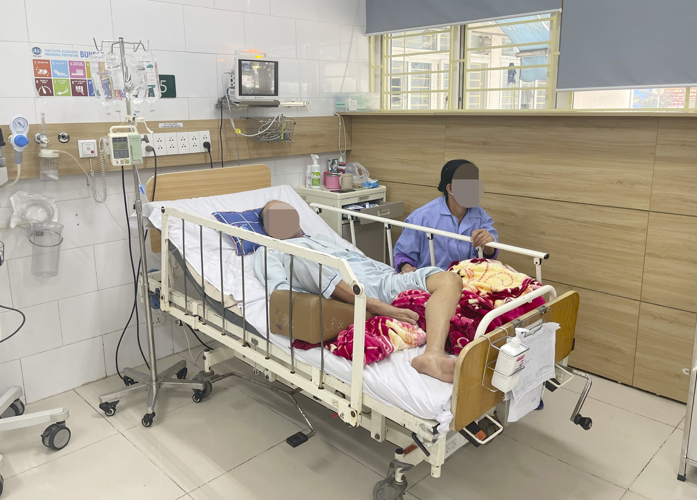 Ngộ độc nặng vì dùng thuốc đông y chữa tiểu đường chứa chất cấm - ảnh 1