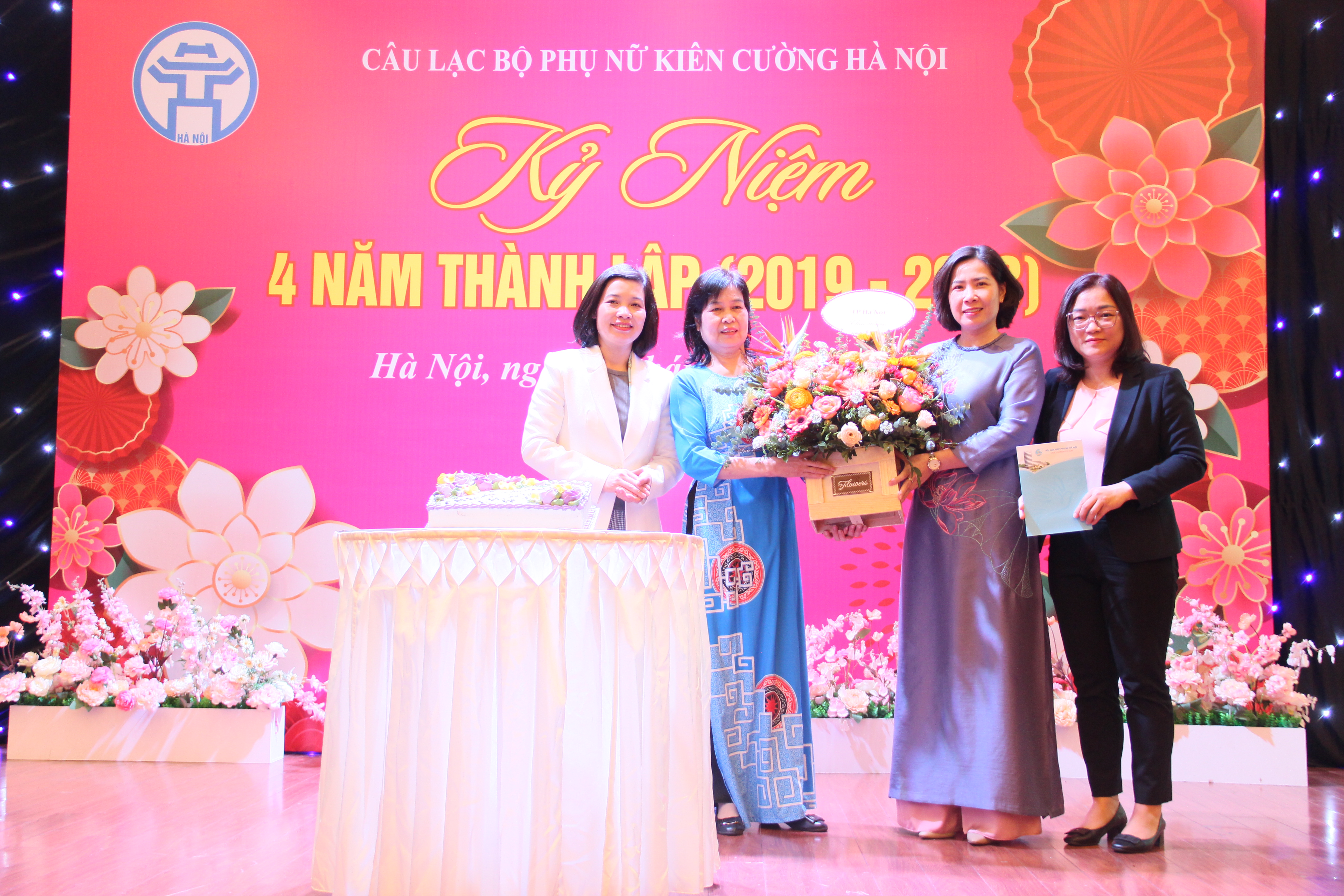 Kỷ niệm 4 năm thành lập CLB Phụ nữ Kiên cường Hà Nội - ảnh 3