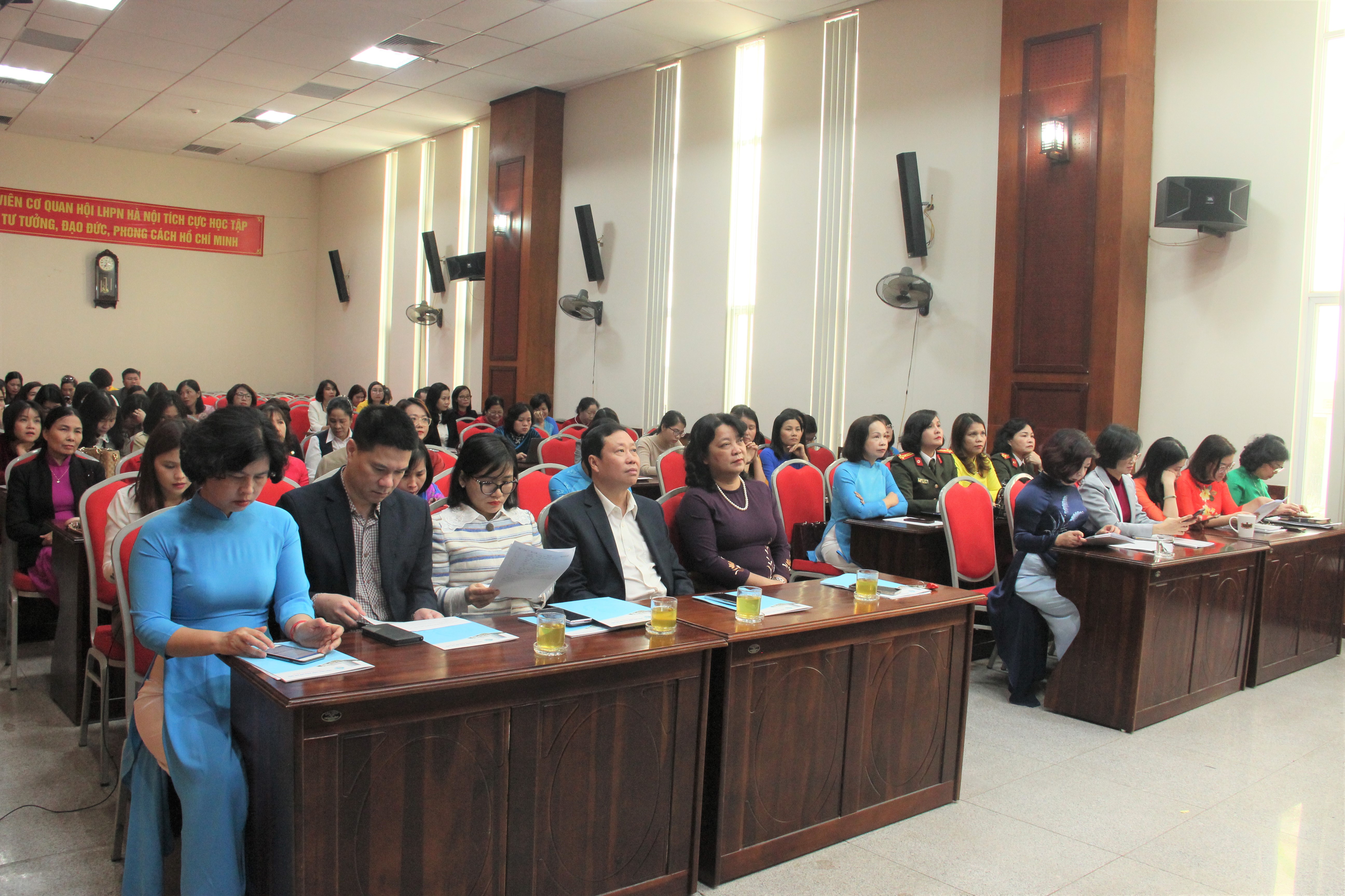 Hội LHPN TP Hà Nội: Trao giải cuộc thi tìm hiểu kiến thức phòng, chống ung thư vú, cổ tử cung năm 2022 - ảnh 1