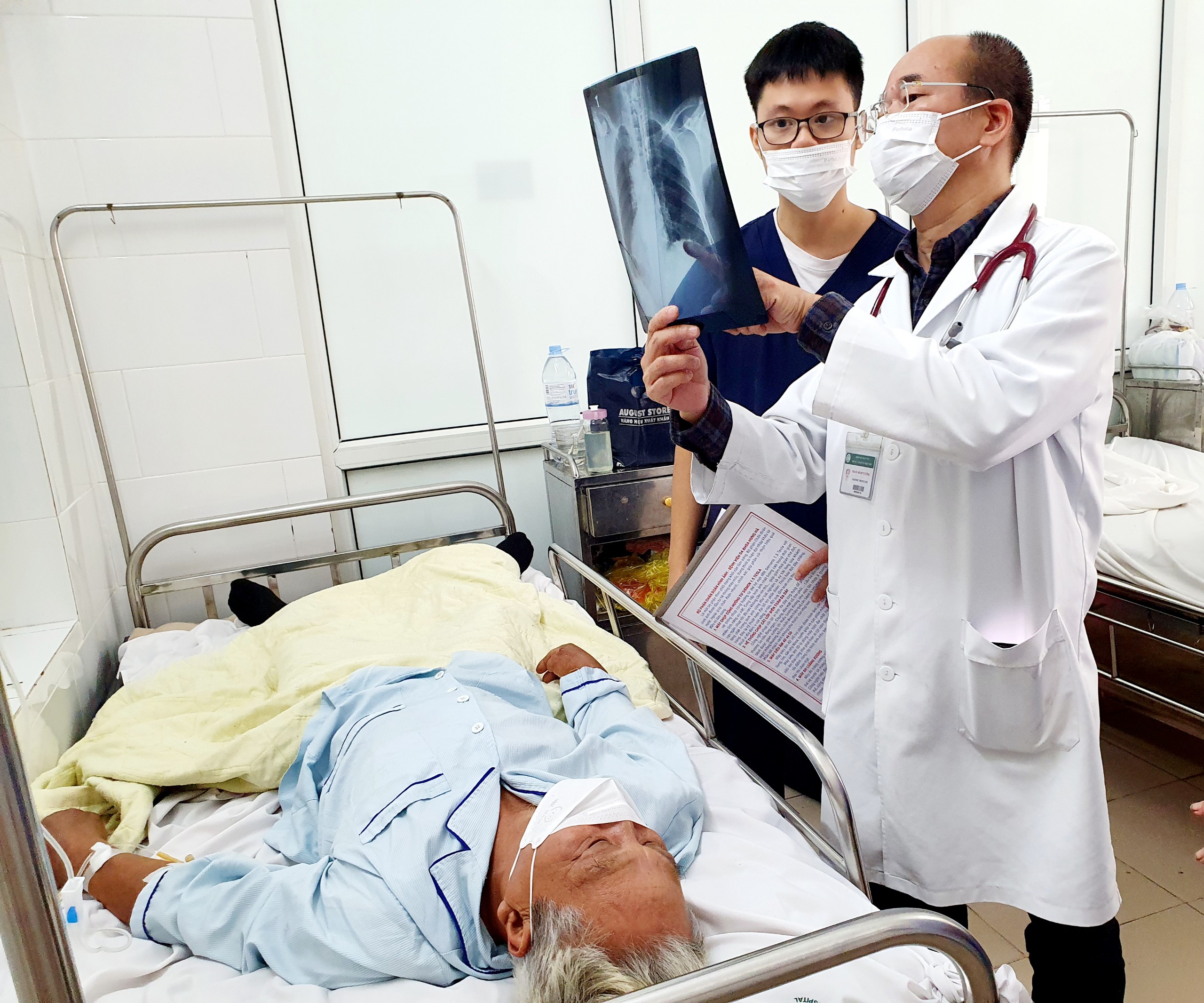 Nhiễm khuẩn huyết, suy đa tạng vì giết mổ, sử dụng thịt lợn ốm - ảnh 1