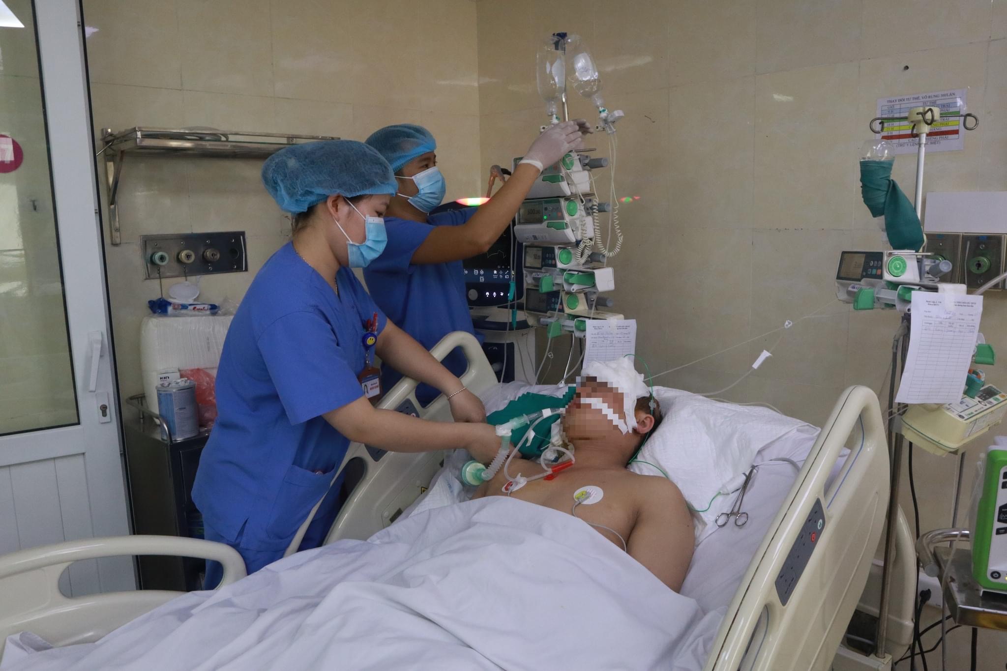 Sức khỏe nạn nhân trong vụ tai nạn ô tô đâm 17 xe máy tại Xuân La giờ ra sao? - ảnh 1