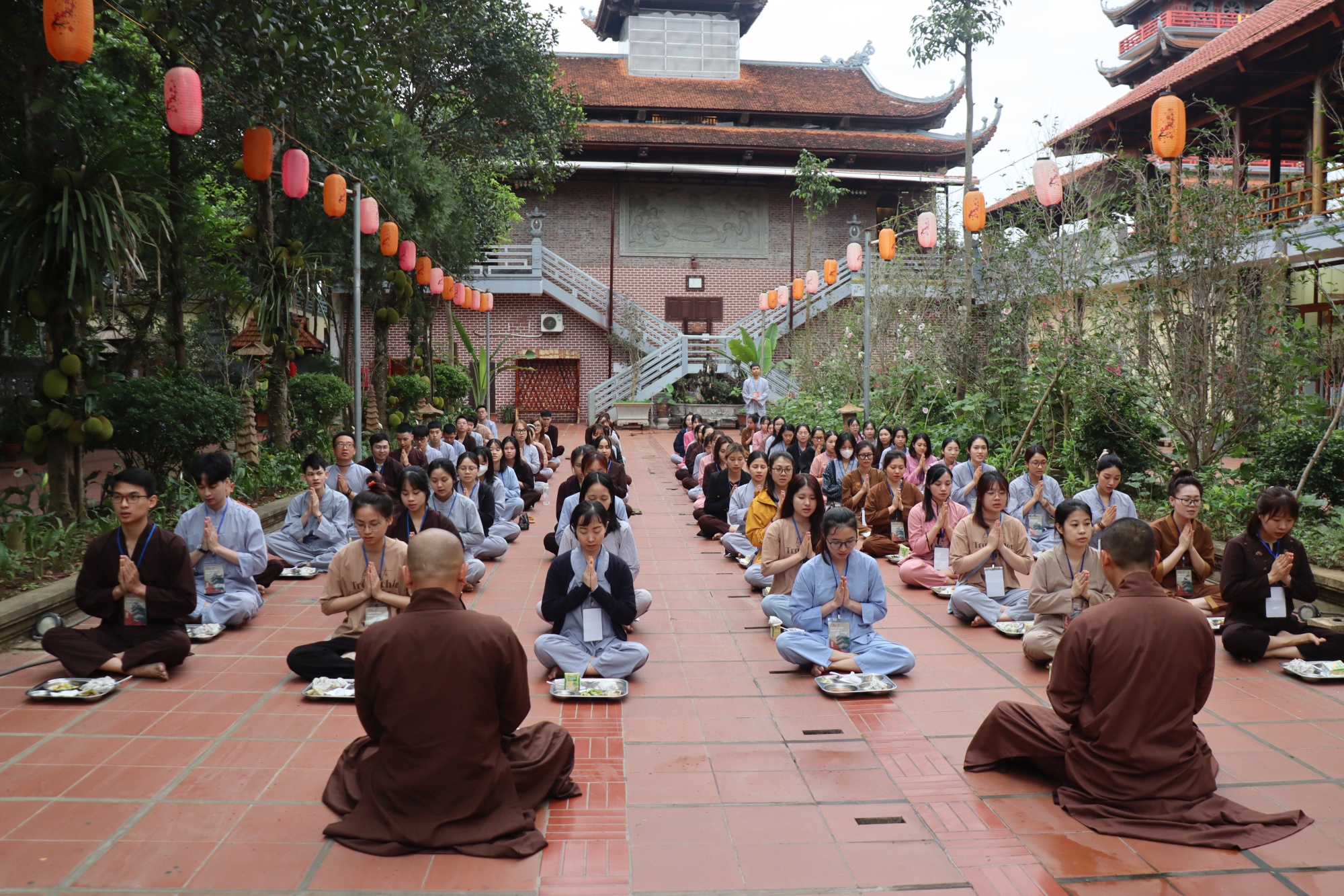 Nhiều bạn trẻ tìm lại mình qua khóa tu “trở về chốn bình yên“ - ảnh 2