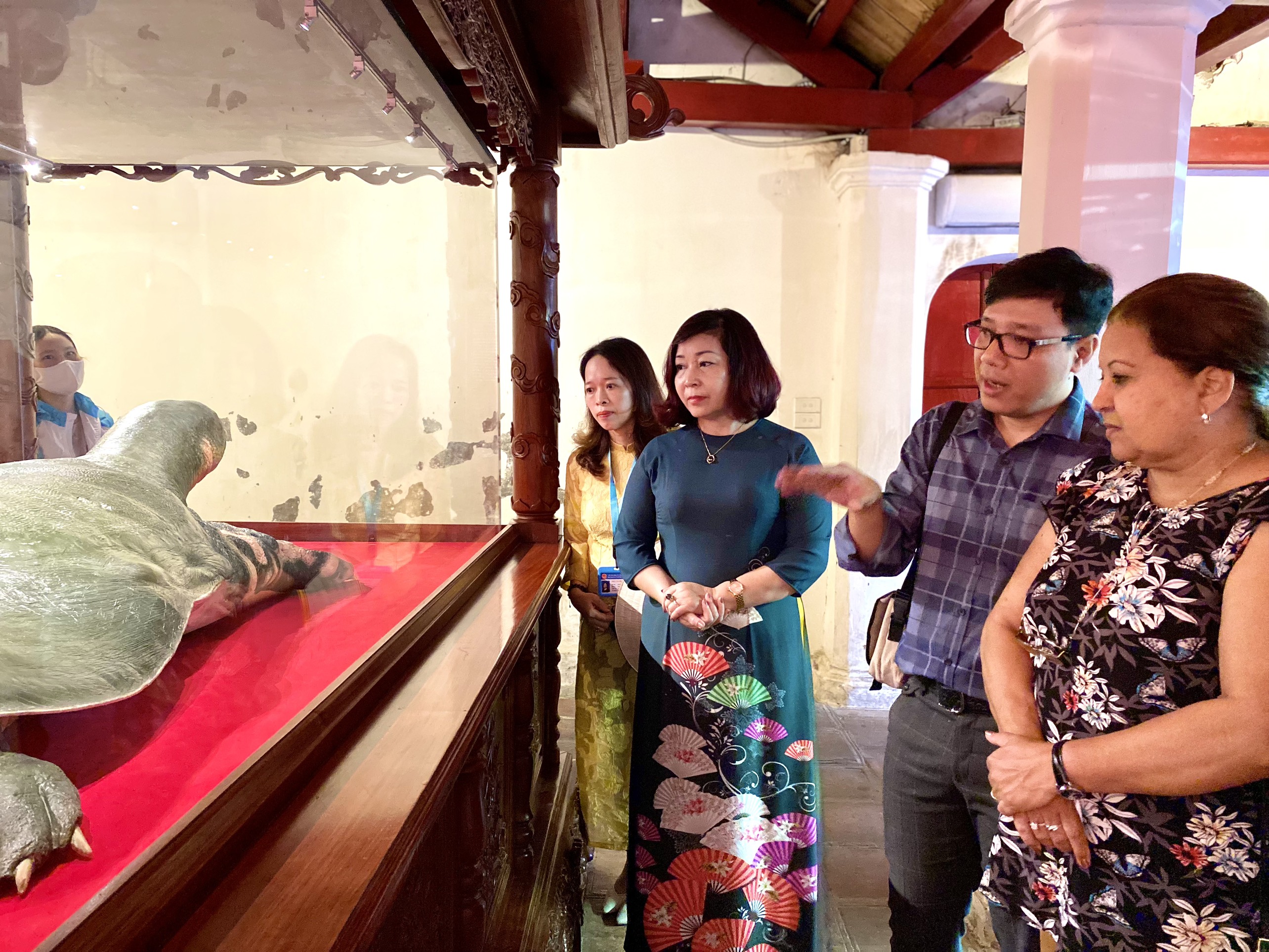 Hội LHPN Hà Nội đón tiếp, trao đổi kinh nghiệm cùng đoàn đại biểu Phụ nữ Cuba - ảnh 2