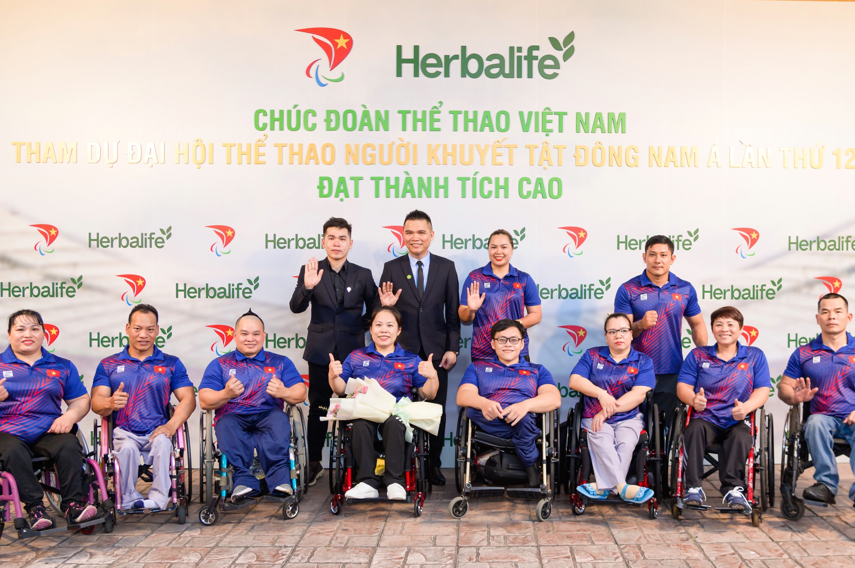 Đoàn thể thao người khuyết tật Việt Nam xuất quân tham dự ASEAN PARAGAMES 12 - ảnh 2