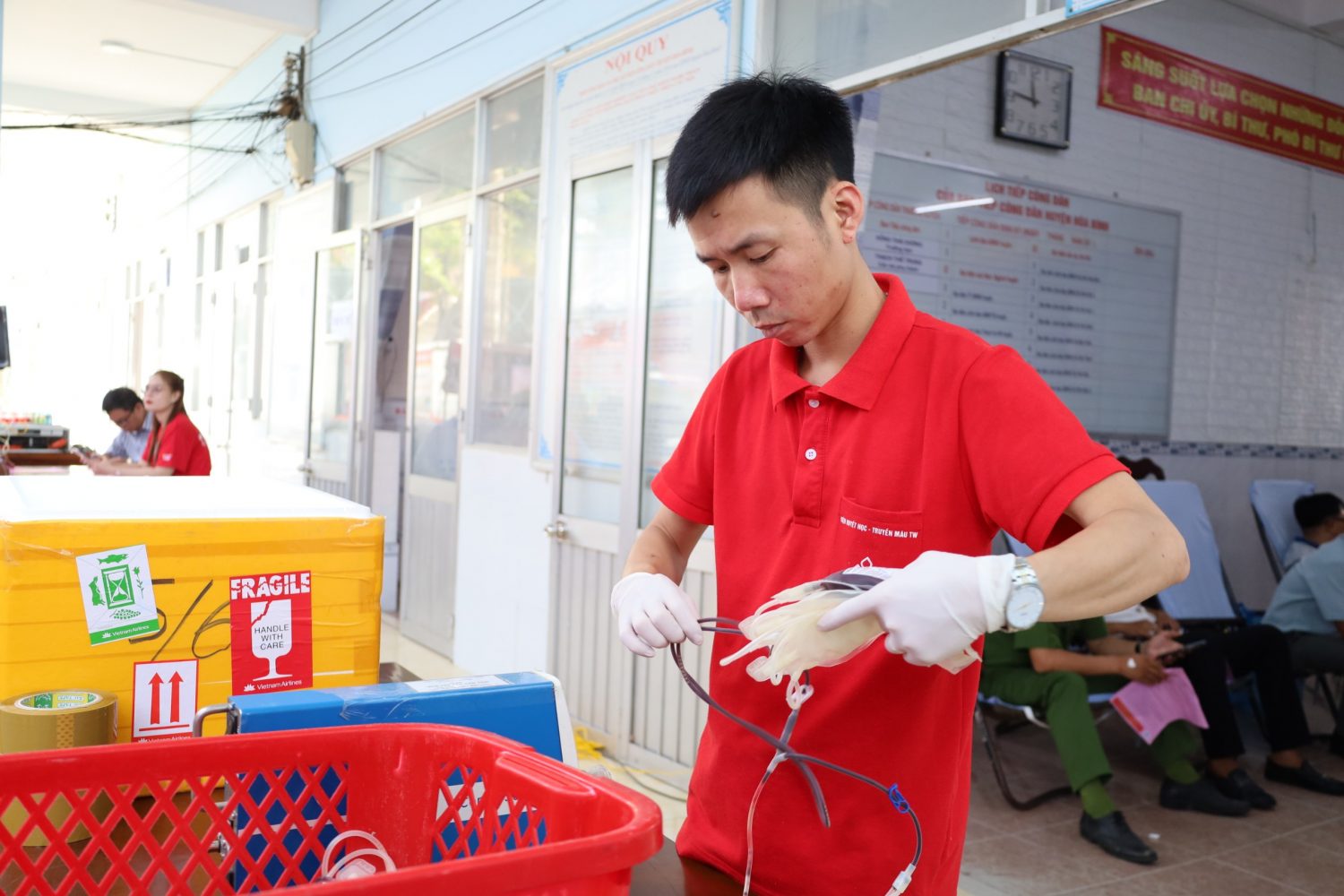 Những “giọt máu đào” hỗ trợ khu vực Tây Nam Bộ - ảnh 4