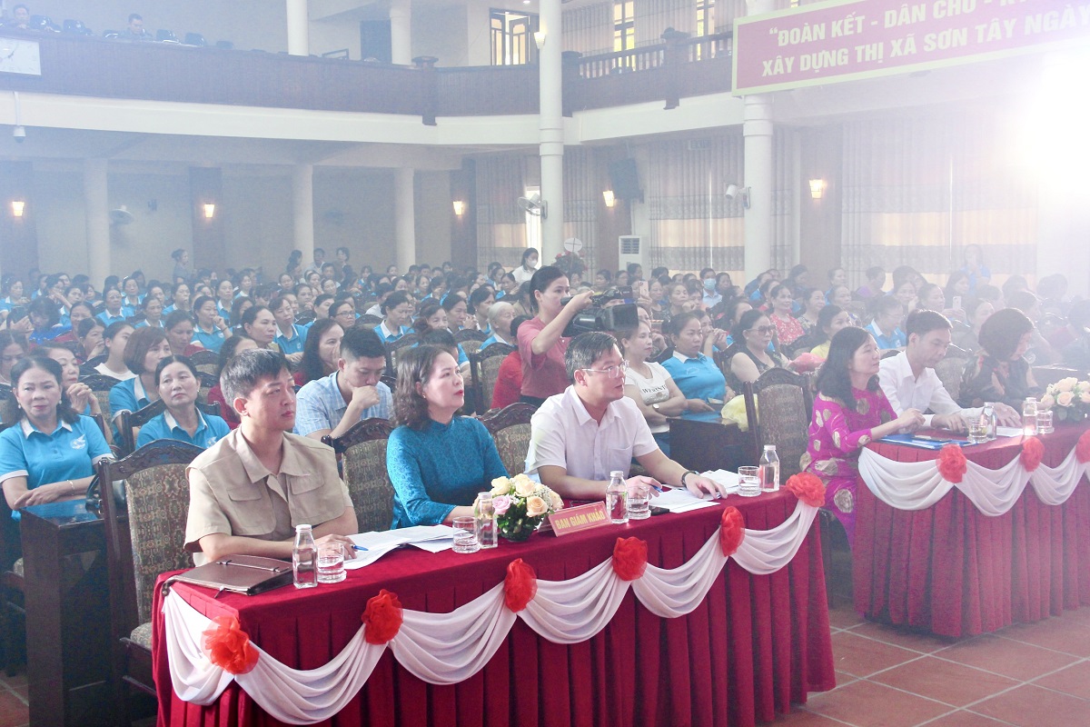 Sôi nổi hội thi Chủ tịch Hội phụ nữ cơ sở giỏi thị xã Sơn Tây - ảnh 1