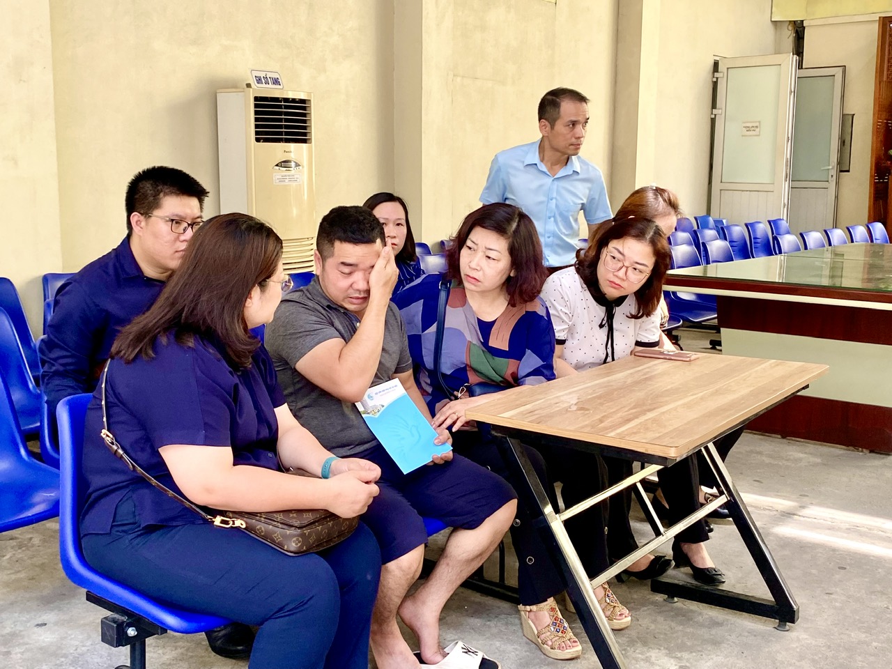 Hội LHPN Hà Nội: Chia sẻ, động viên gia đình nạn nhân vụ cháy ở quận Đống Đa - ảnh 1