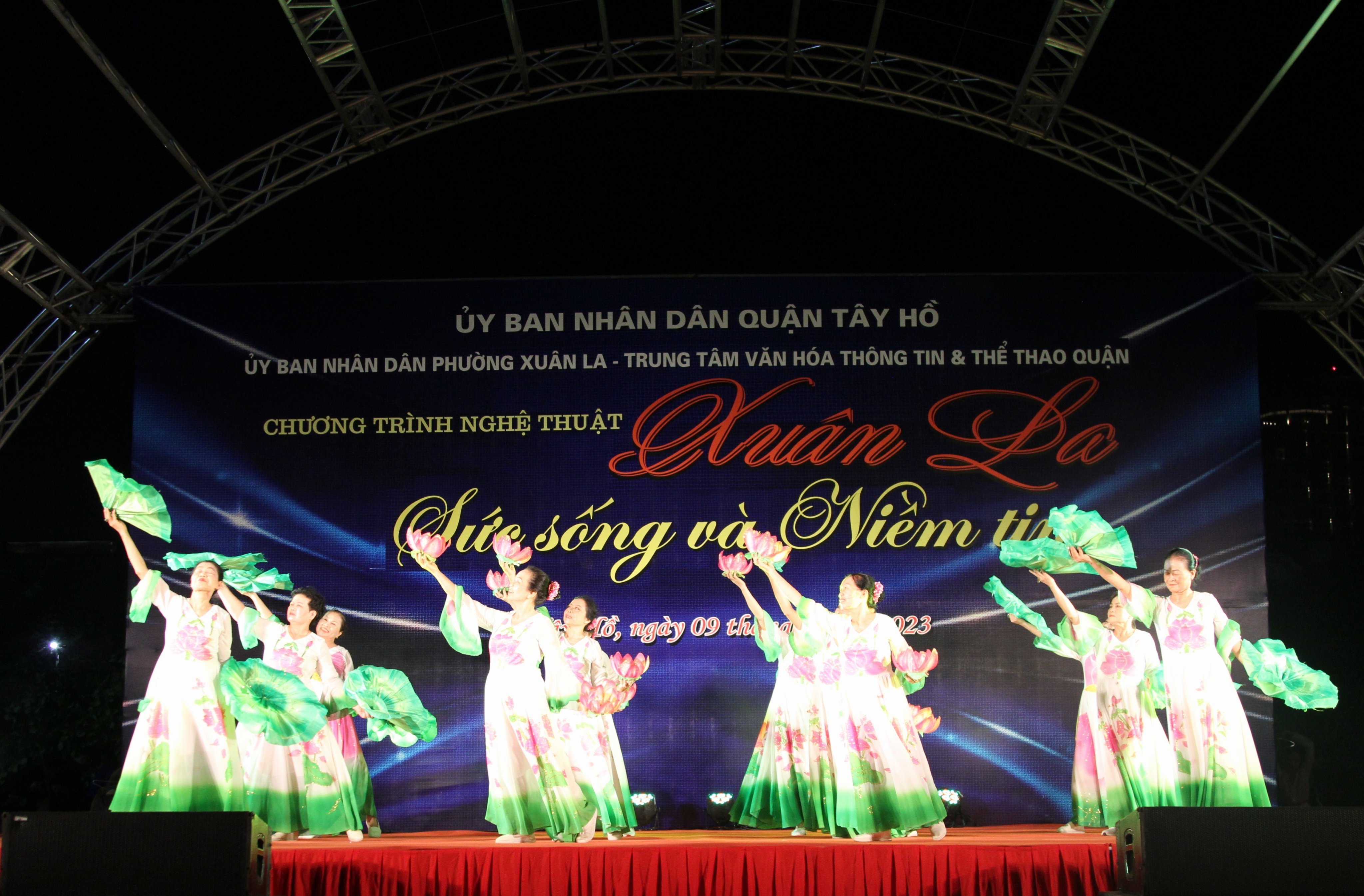 Quảng bá nét đẹp Tây Hồ thông qua chương trình nghệ thuật “Xuân La - Sức sống và niềm tin” - ảnh 2