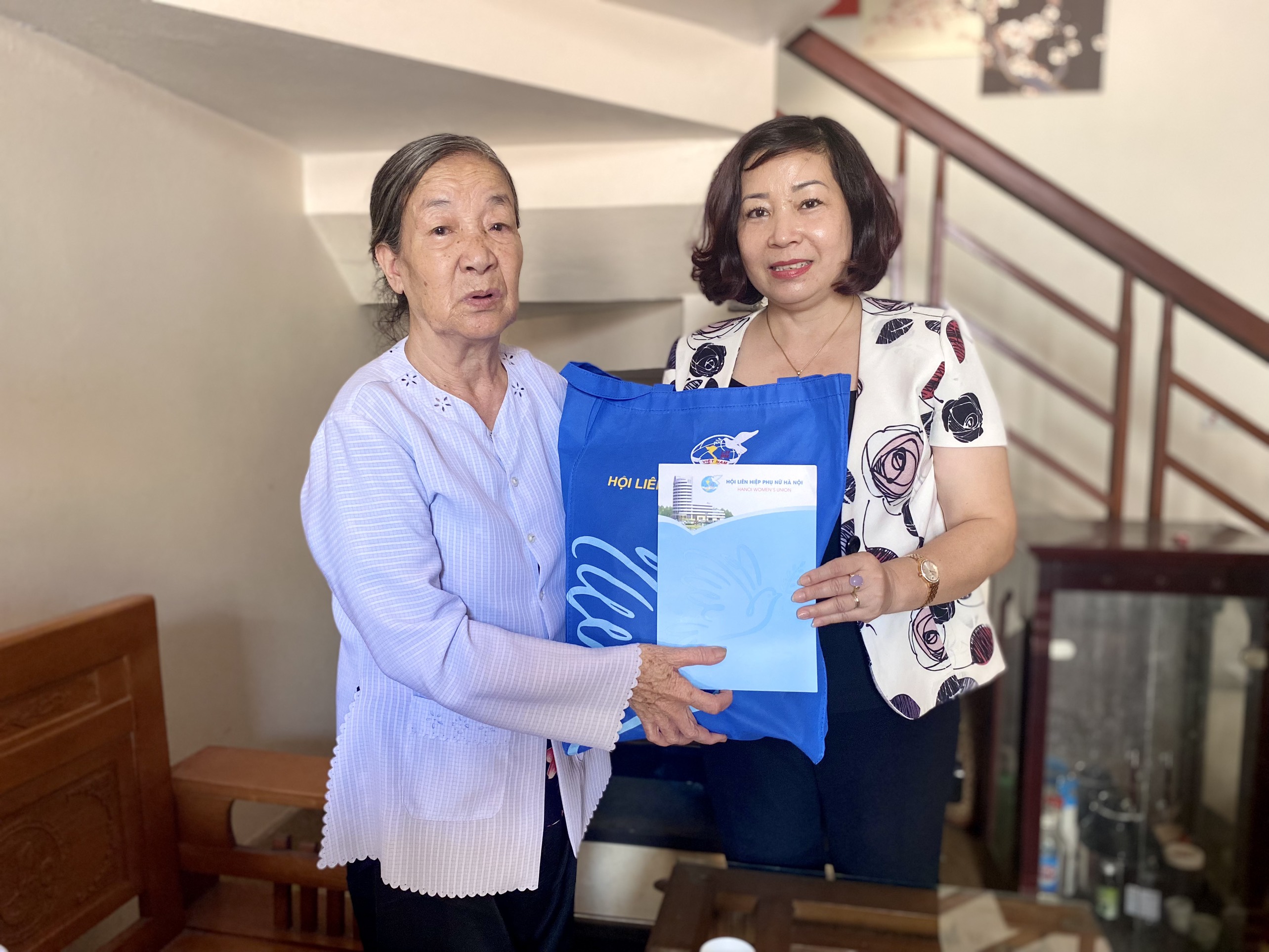 “Mong các bác, các chị luôn mạnh khỏe, là chỗ dựa cho con cháu“ - ảnh 5