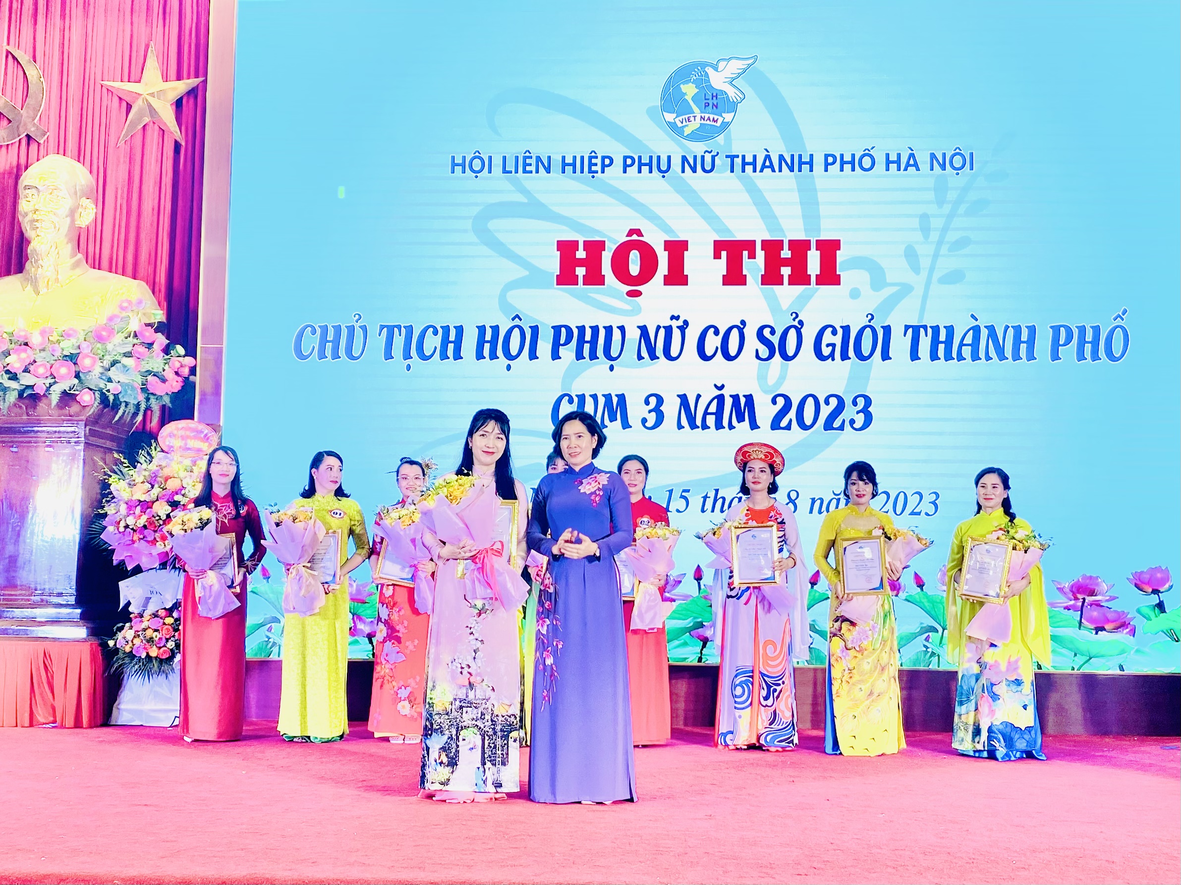 Nhiều mô hình, kinh nghiệm hay được chia sẻ qua hội thi “Chủ tịch Hội Phụ nữ cơ sở giỏi“ - ảnh 10