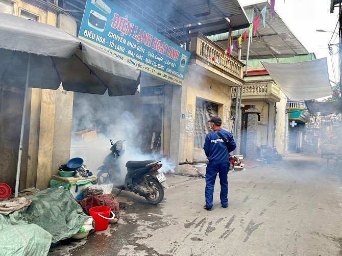 Huyện Thạch Thất tăng cường các biện pháp phòng chống dịch sốt xuất huyết - ảnh 2