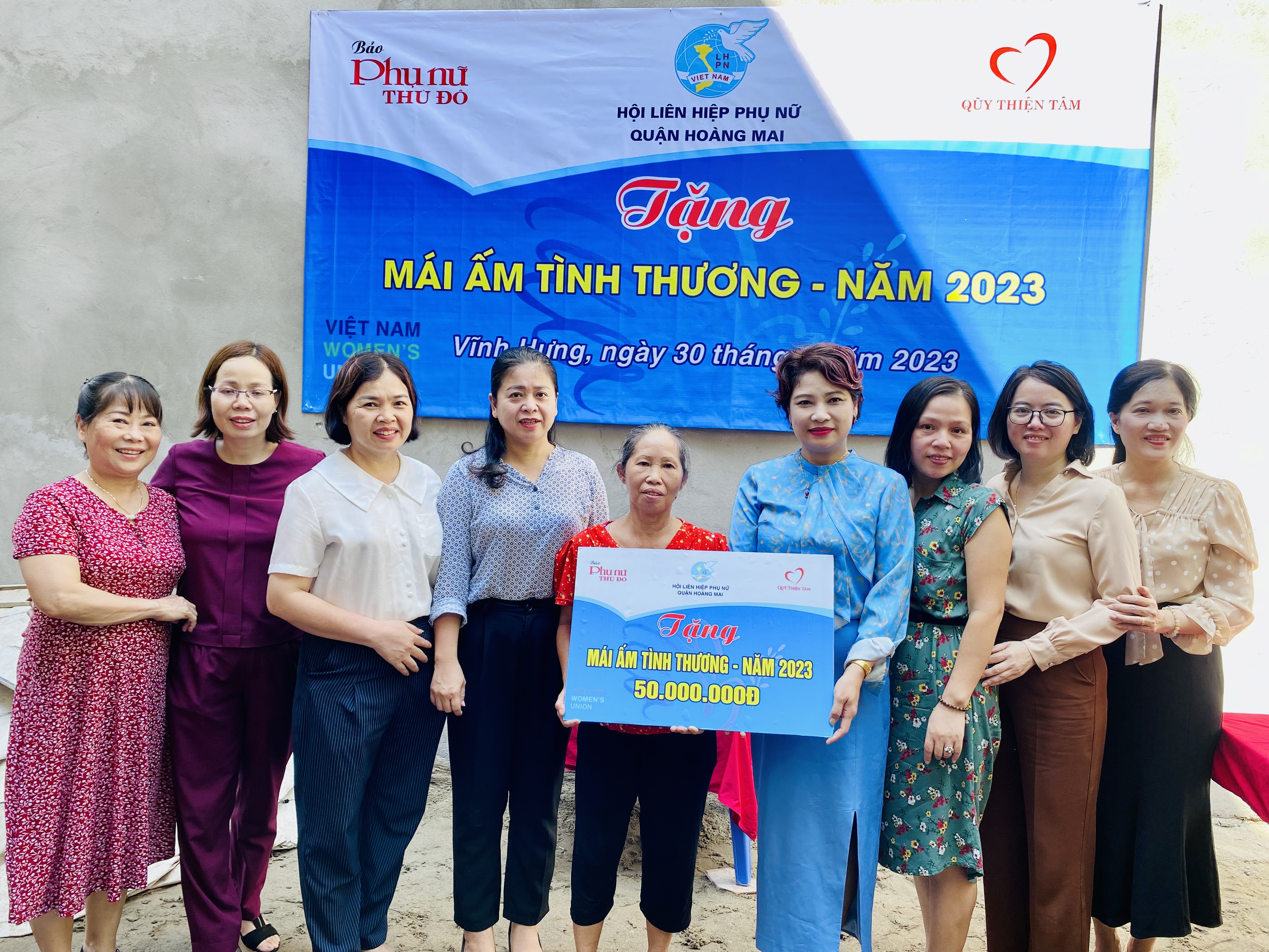 Báo Phụ nữ Thủ đô: Hỗ trợ hội viên phụ nữ khó khăn quận Hoàng Mai xây, sửa mái ấm - ảnh 2