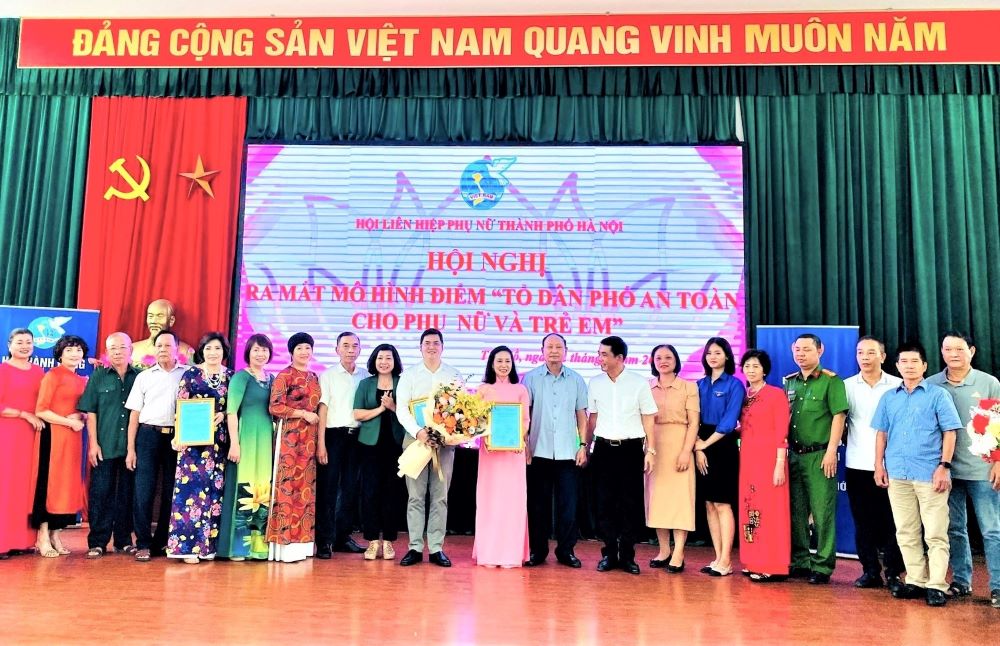 Ra mắt mô hình “Tổ dân phố an toàn cho phụ nữ và trẻ em“ năm 2023 - ảnh 3