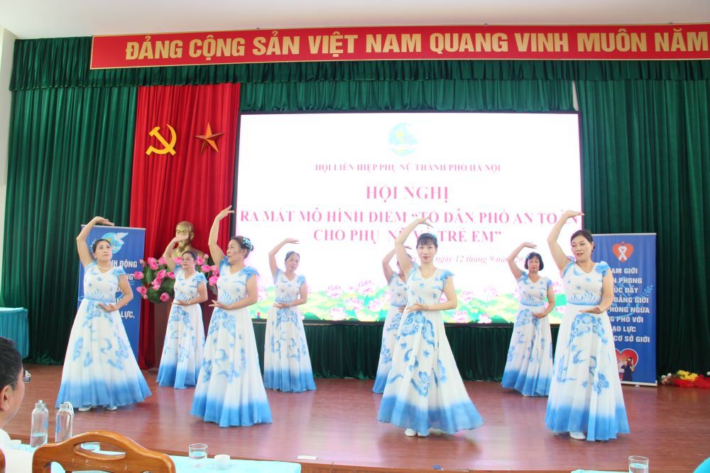 Ra mắt mô hình “Tổ dân phố an toàn cho phụ nữ và trẻ em“ năm 2023 - ảnh 2
