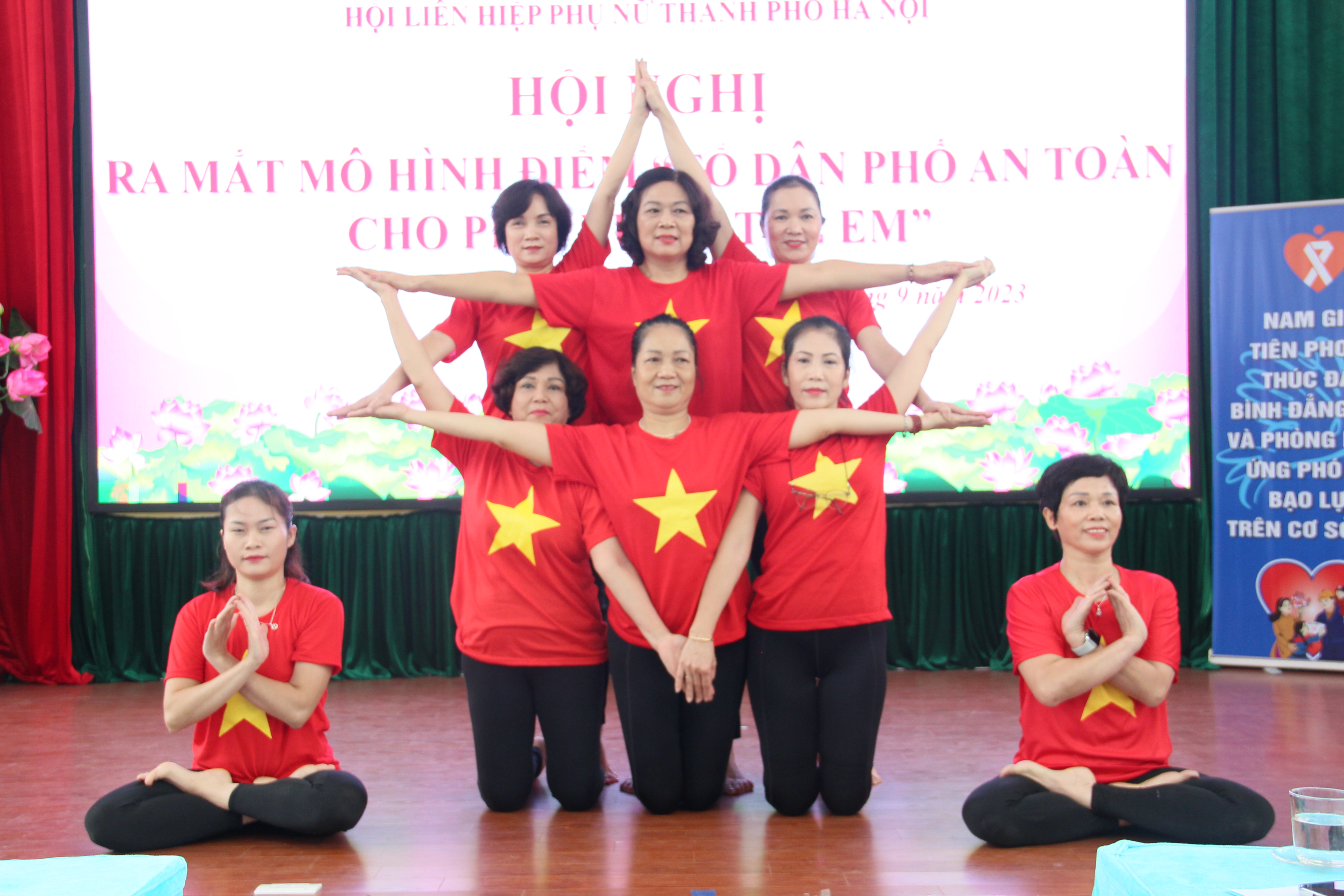 Ra mắt mô hình “Tổ dân phố an toàn cho phụ nữ và trẻ em“ tại phường Tứ Liên - ảnh 3