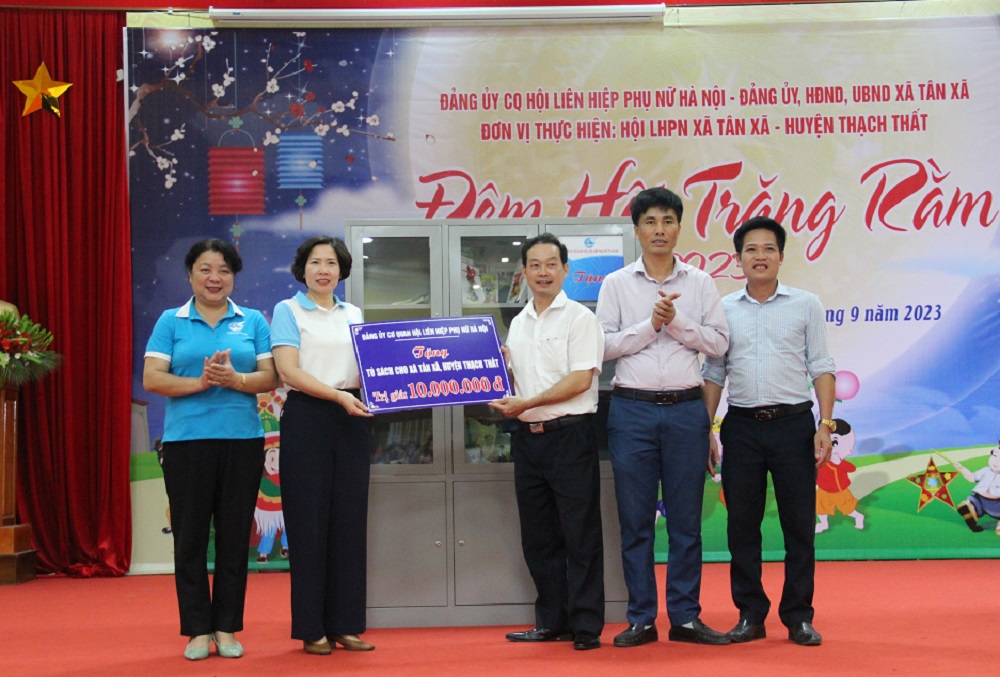 Đảng ủy cơ quan Hội LHPN Hà Nội: Tổ chức “Đêm hội trăng Rằm” cho các cháu thiếu nhi - ảnh 5