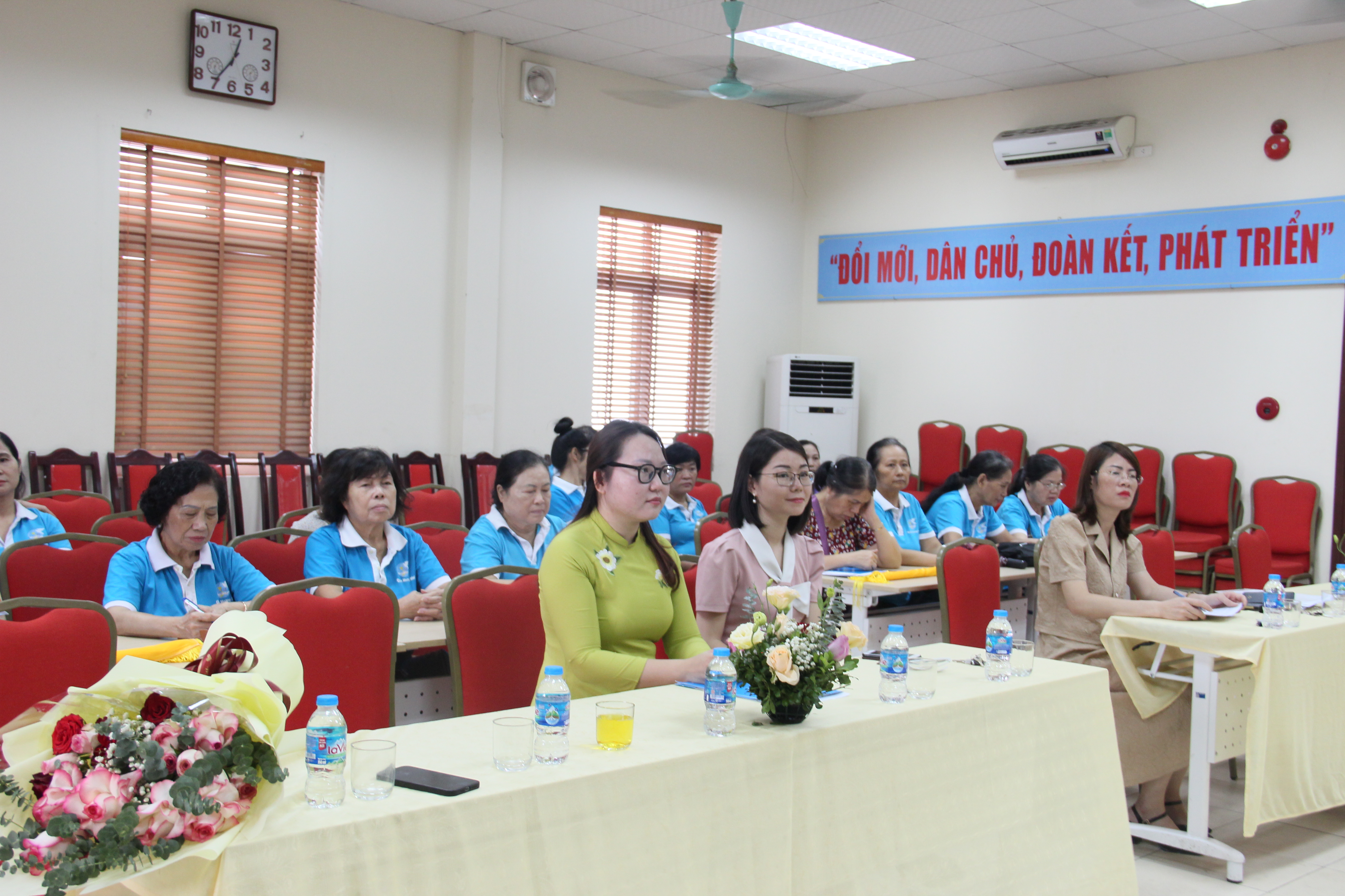 Ra mắt Chi hội phụ nữ mầm non tư thục Chích Bông, phường Giáp Bát - ảnh 2