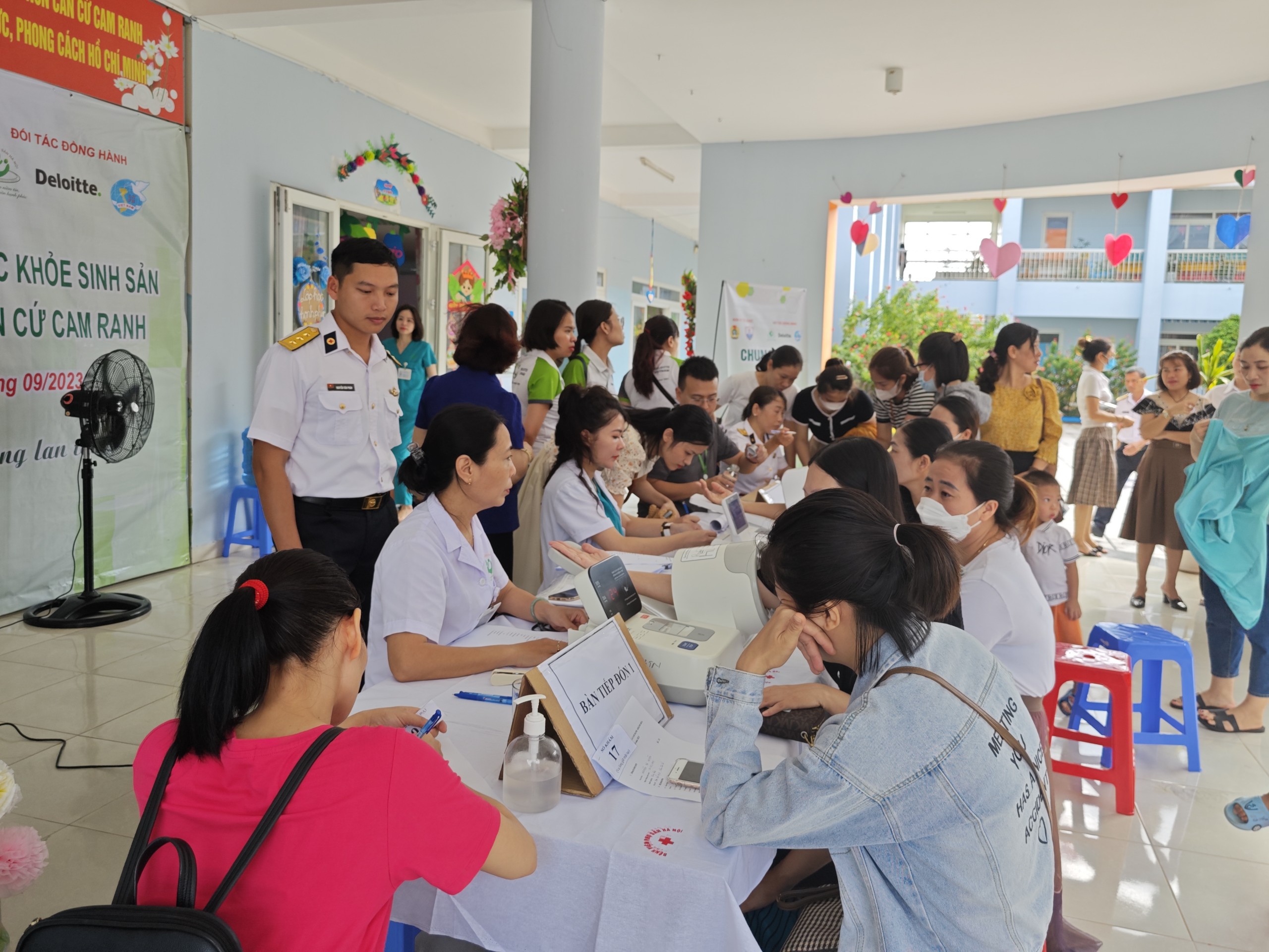 Hành trình 1.333 km ý nghĩa đến với cán bộ, chiến sĩ Hải quân vùng 4 - ảnh 5