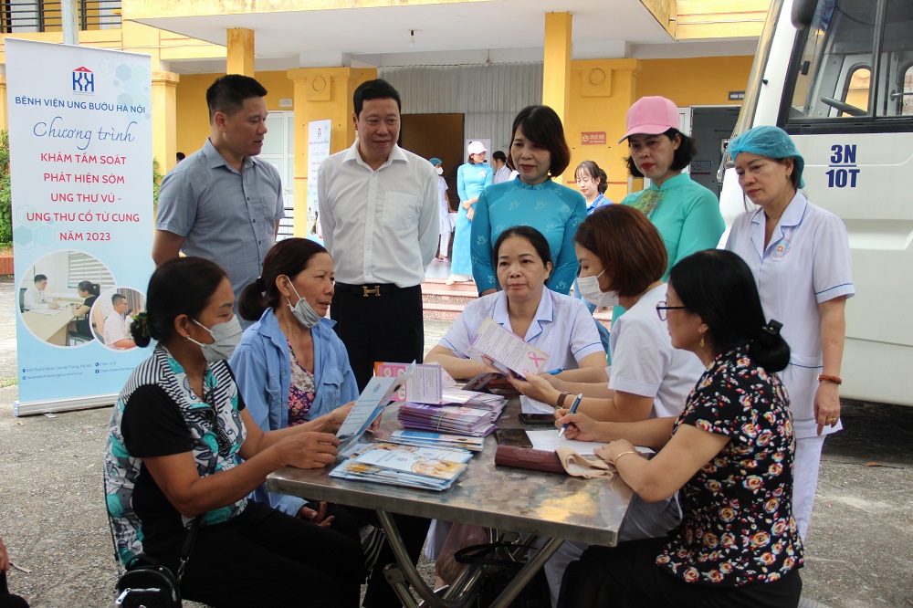 Hội LHPN Hà Nội: Kêu gọi chung tay phòng chống ung thư vú, ung thư cổ tử cung - ảnh 5