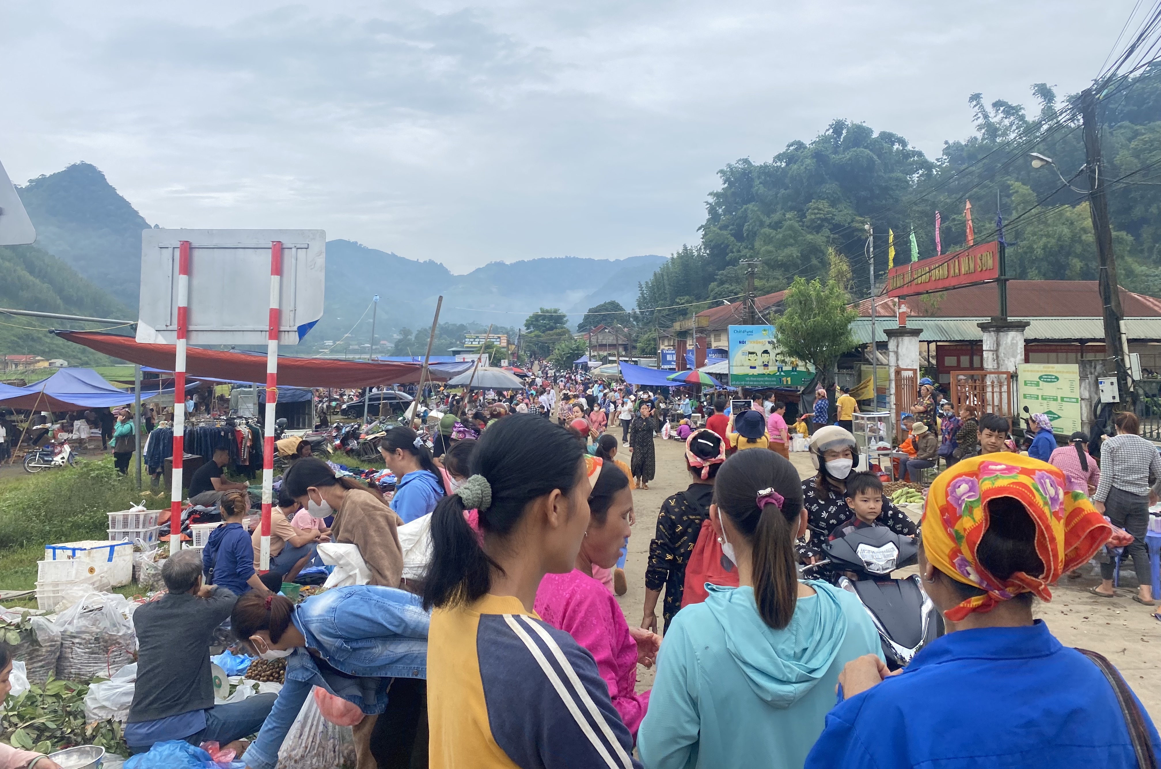 Bài 1 - Ngỡ ngàng với Hòa Bình - ảnh 7