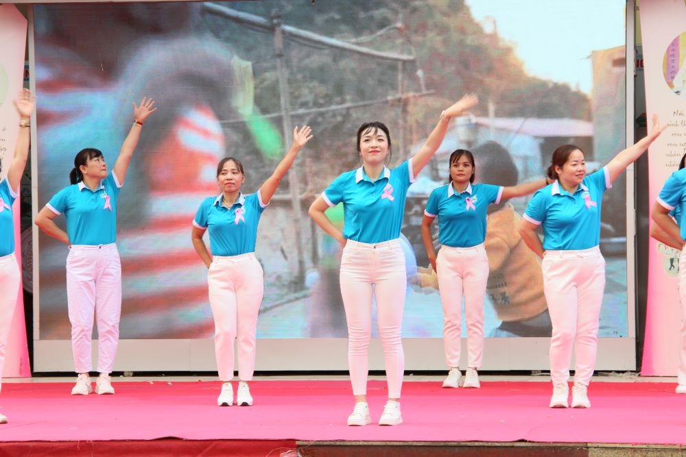 Tư vấn, tầm soát ung thư vú, ung thư cổ tử cung cho phụ nữ huyện Thanh Trì, Ba Vì - ảnh 2