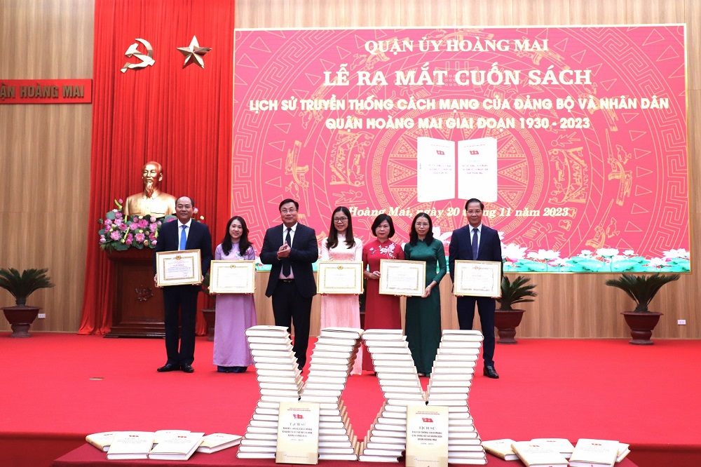 Tài liệu quý giá, quan trọng giúp giáo dục lịch sử, truyền thống cách mạng cho thế hệ trẻ - ảnh 4