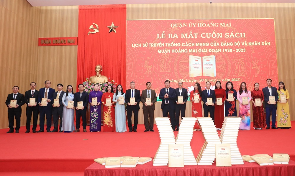 Tài liệu quý giá, quan trọng giúp giáo dục lịch sử, truyền thống cách mạng cho thế hệ trẻ - ảnh 6