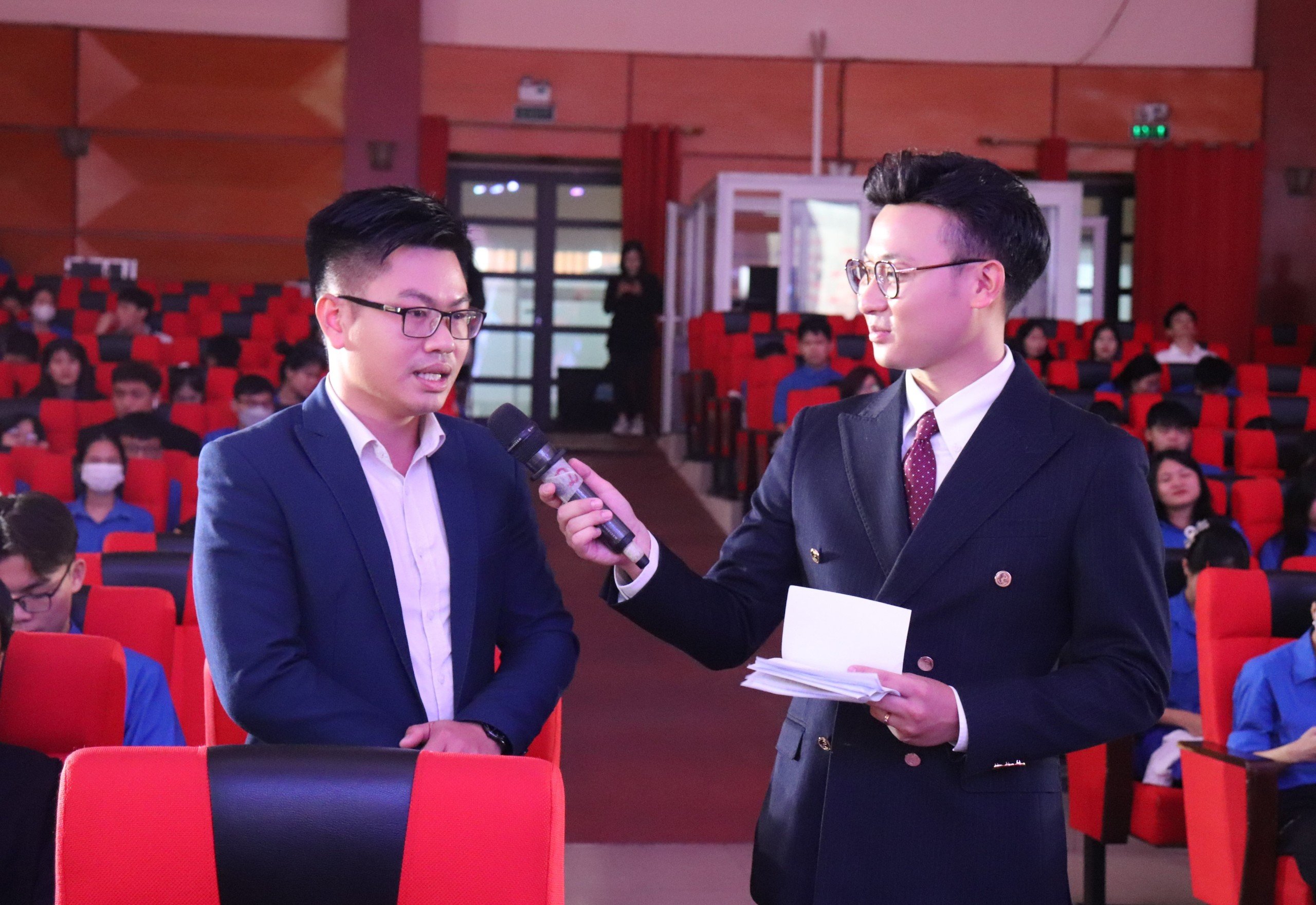 Chuyện về những tấm gương vươn lên, vượt khó thoát nghèo - ảnh 1