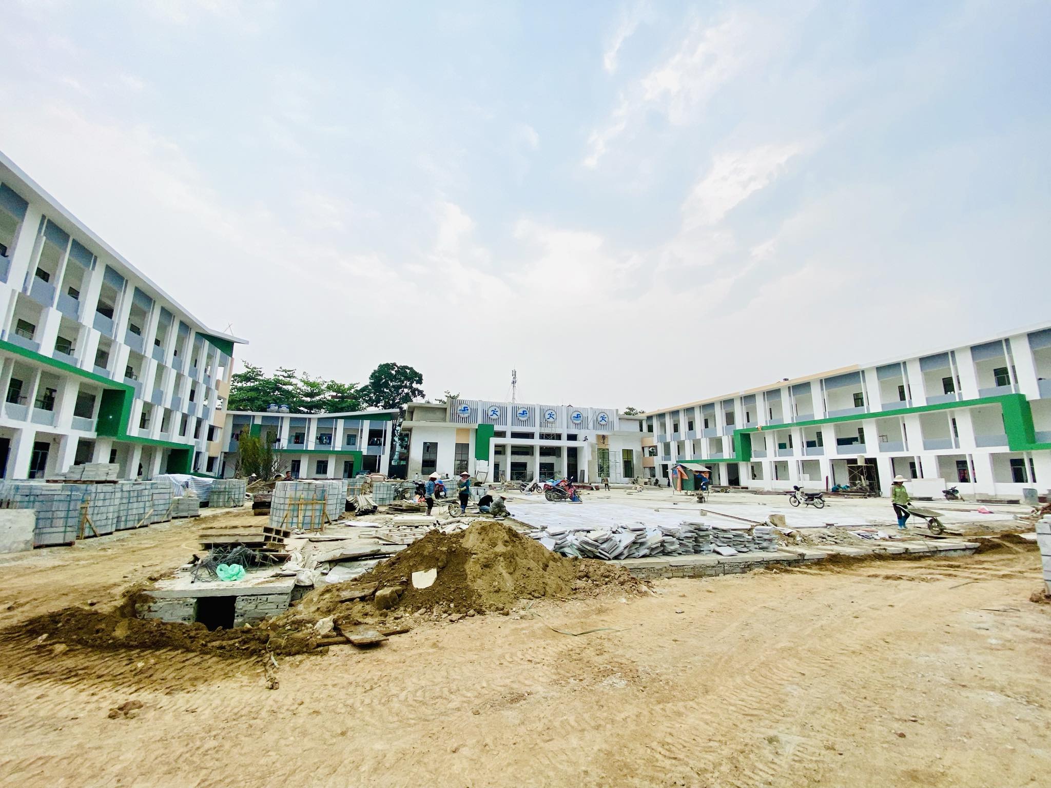 Gấp rút đẩy nhanh tiến độ thi công trường Tiểu học Hà Nội – Điện Biên Phủ - ảnh 1