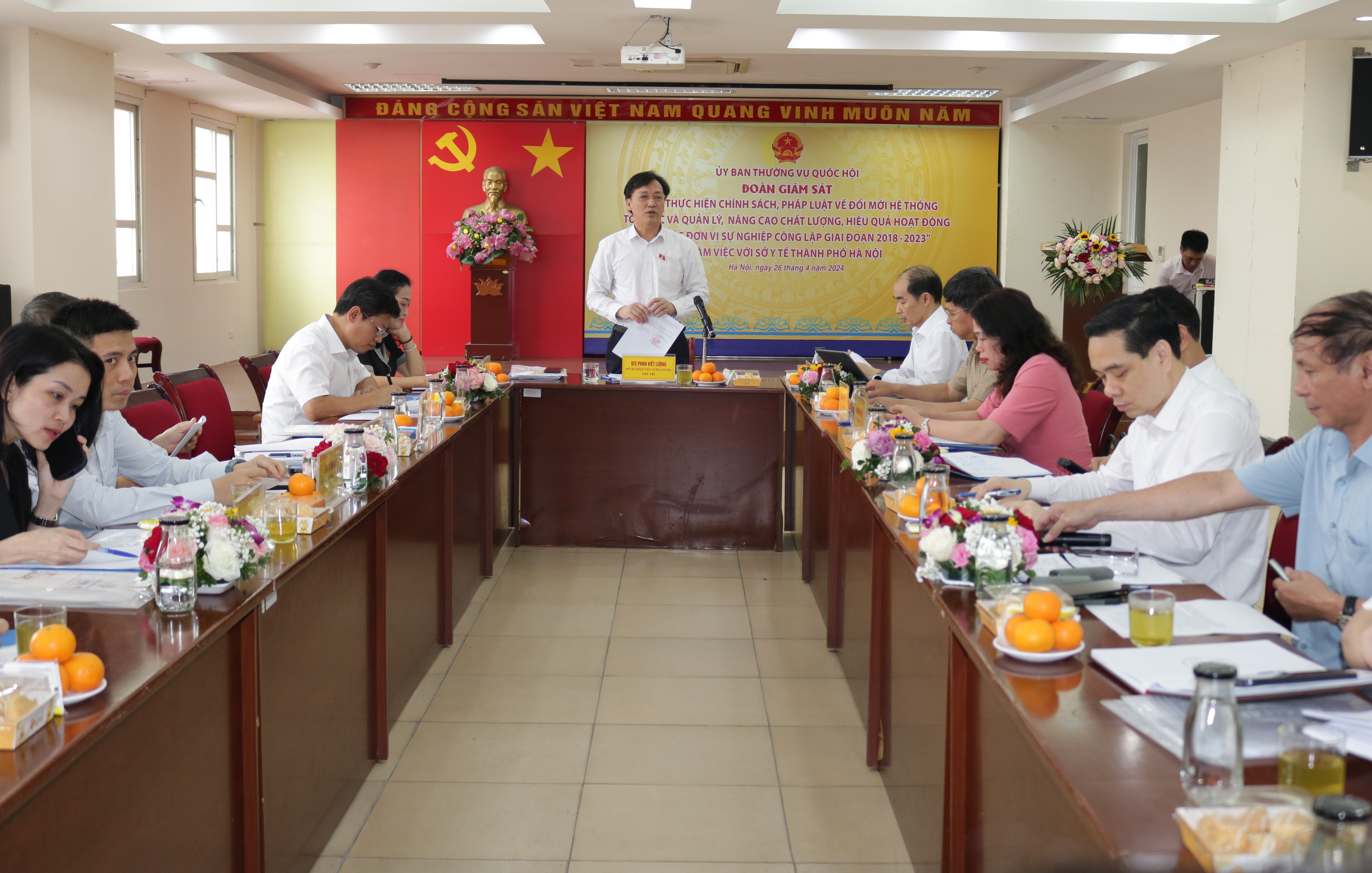 Đoàn giám sát của Ủy ban Thường vụ Quốc hội làm việc với Sở Y tế Hà Nội - ảnh 1