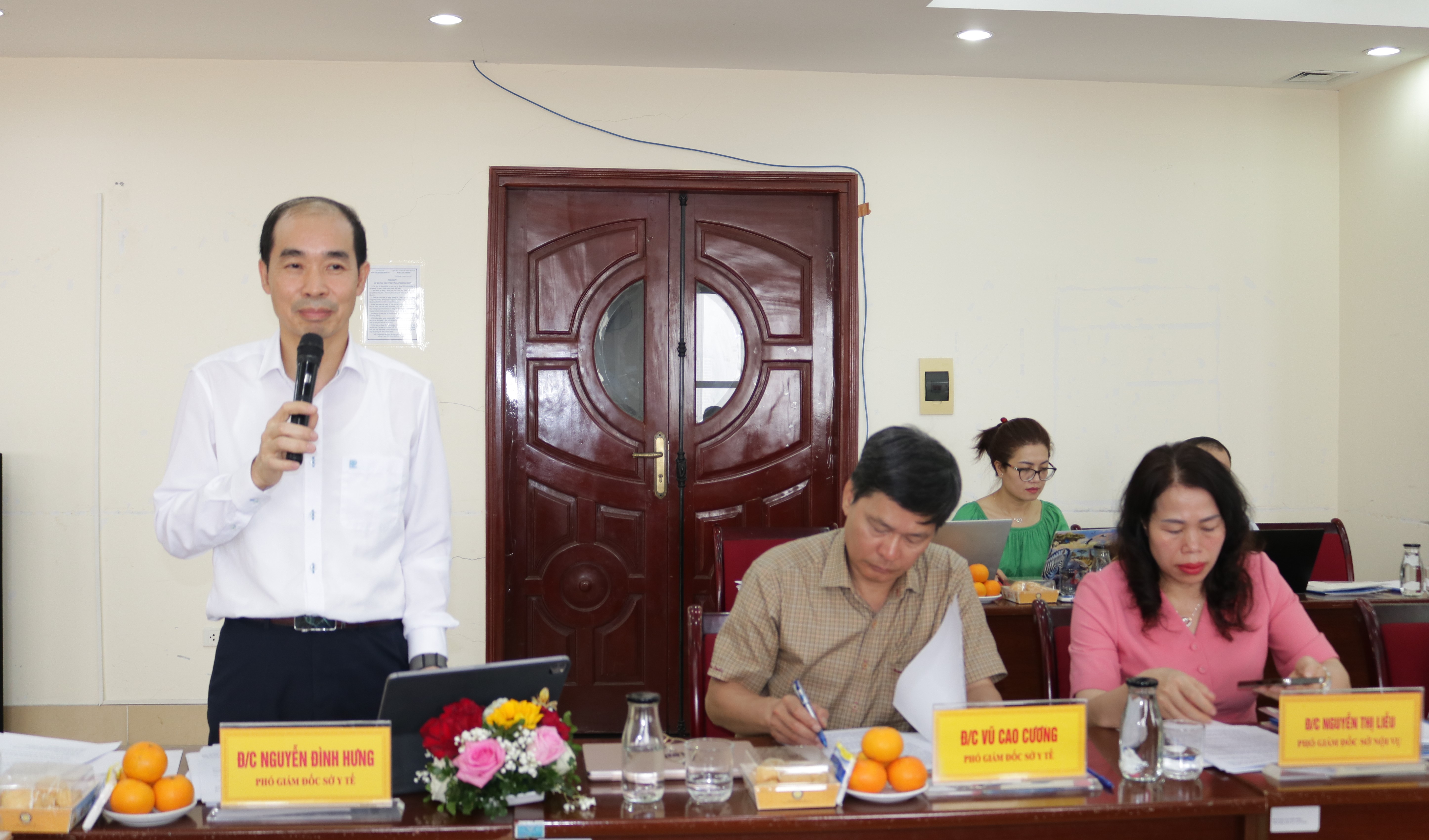 Đoàn giám sát của Ủy ban Thường vụ Quốc hội làm việc với Sở Y tế Hà Nội - ảnh 3