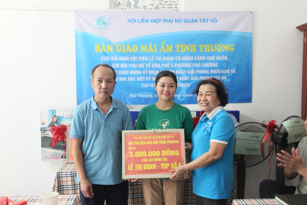 Khánh thành “mái ấm” cho hội viên phụ nữ khó khăn phường Phú Thượng - ảnh 8