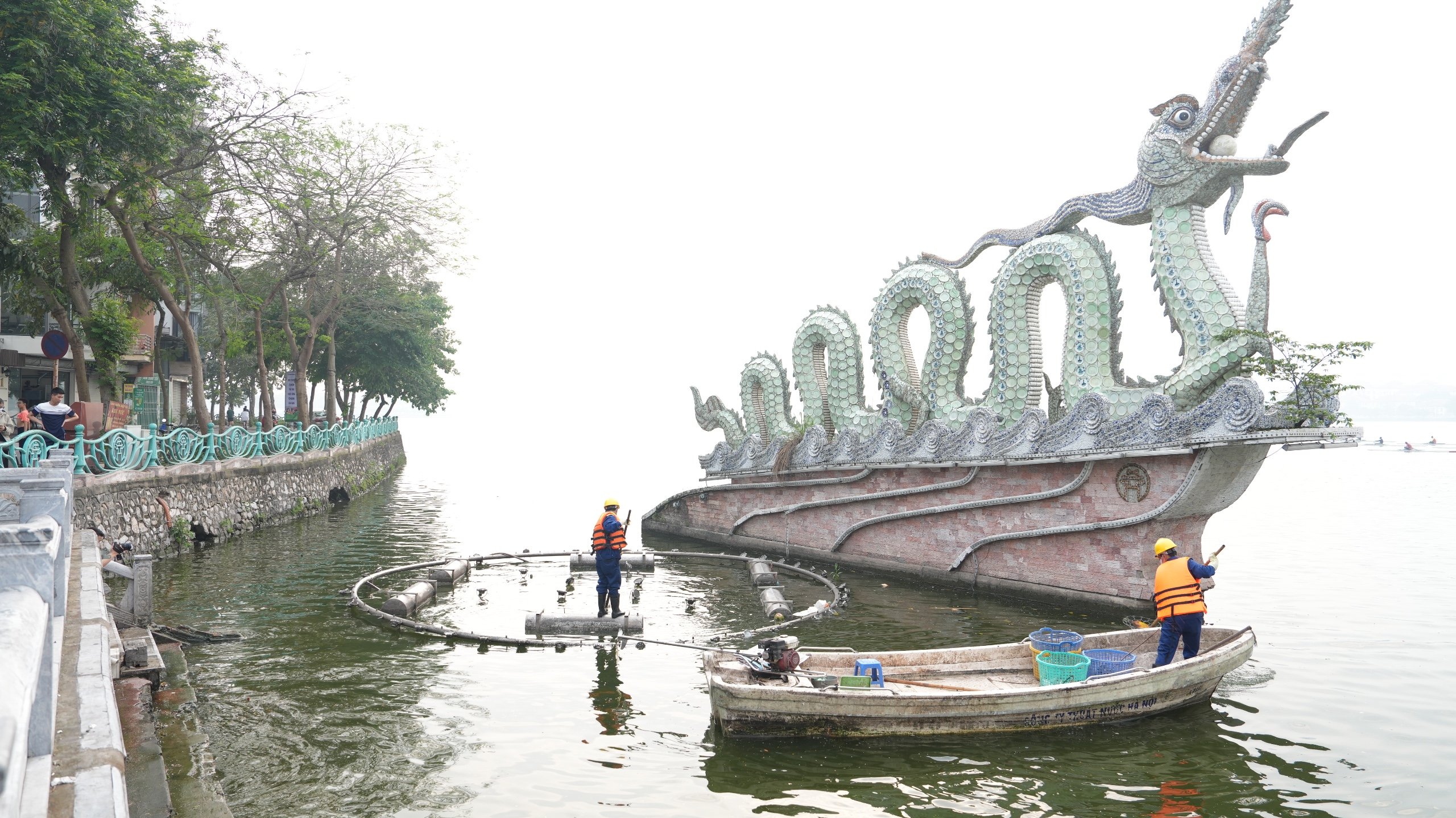 Quận Tây Hồ: Phấn đấu “đường sạch, cây xanh, Hồ Tây không rác“ - ảnh 3